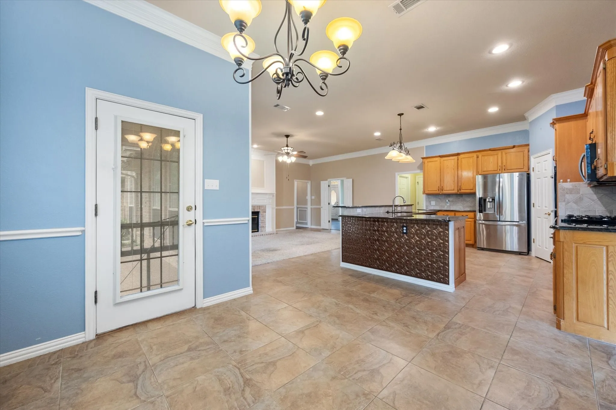Single Family Residence For Sale in Tarrant County , 8904 Thornway Drive, North Richland Hills, Texas 76182, 4 Bedroom, 3 Bathroom, 3 Garage spaces, 3,029 Sqft, built in 1996, mls#21335704, Real Estate Agent in North Richland Hills, Homes For Sale in Tarrant county, Homes For Sale in North Richland Hills, Realtor in North Richland Hills Texas, Real Estate Brokerage Independent Realty Texas, Luminita Cordes Realtor
