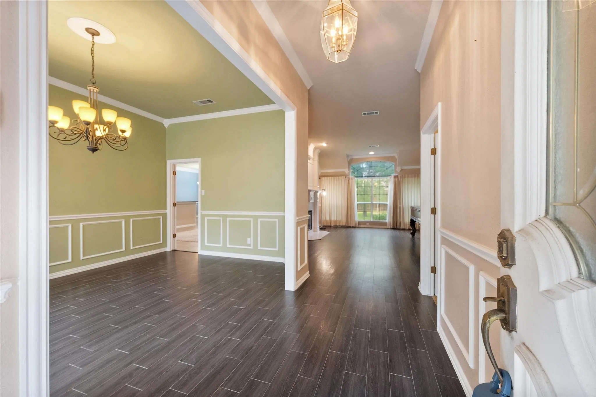 Single Family Residence For Sale in Tarrant County , 8904 Thornway Drive, North Richland Hills, Texas 76182, 4 Bedroom, 3 Bathroom, 3 Garage spaces, 3,029 Sqft, built in 1996, mls#21335704, Real Estate Agent in North Richland Hills, Homes For Sale in Tarrant county, Homes For Sale in North Richland Hills, Realtor in North Richland Hills Texas, Real Estate Brokerage Independent Realty Texas, Luminita Cordes Realtor