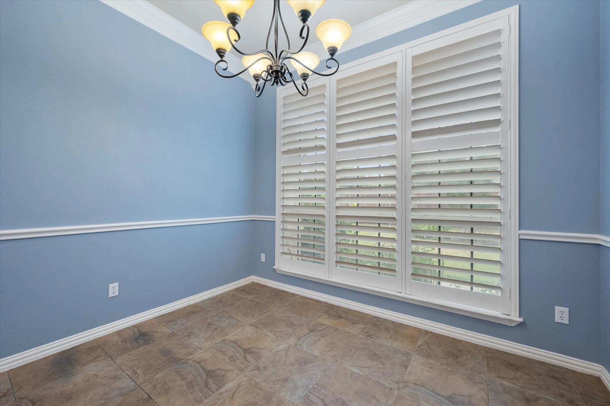 Single Family Residence For Sale in Tarrant County , 8904 Thornway Drive, North Richland Hills, Texas 76182, 4 Bedroom, 3 Bathroom, 3 Garage spaces, 3,029 Sqft, built in 1996, mls#21335704, Real Estate Agent in North Richland Hills, Homes For Sale in Tarrant county, Homes For Sale in North Richland Hills, Realtor in North Richland Hills Texas, Real Estate Brokerage Independent Realty Texas, Luminita Cordes Realtor
