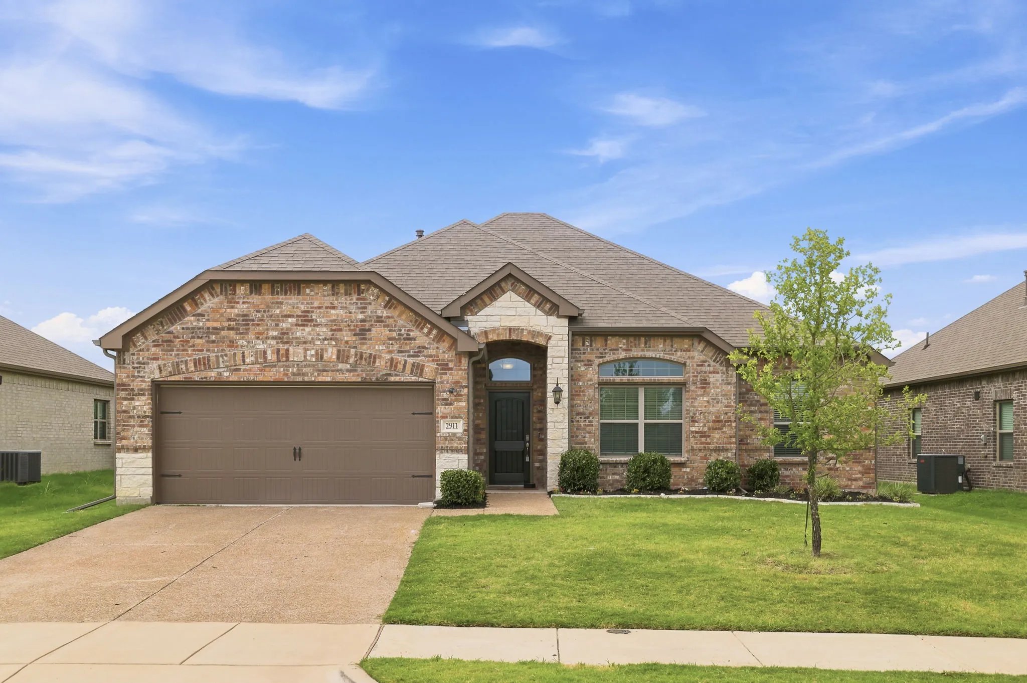 Single Family Residence For Sale in Collin County , 2911 Diamondback Drive, Melissa, Texas 75454, 3 Bedroom, 2 Bathroom, 2 Garage spaces, 1,877 Sqft, built in 2022, mls#21329035, Real Estate Agent in Melissa, Homes For Sale in Collin county, Homes For Sale in Melissa, Realtor in Melissa Texas, Real Estate Brokerage Independent Realty Texas, Luminita Cordes Realtor