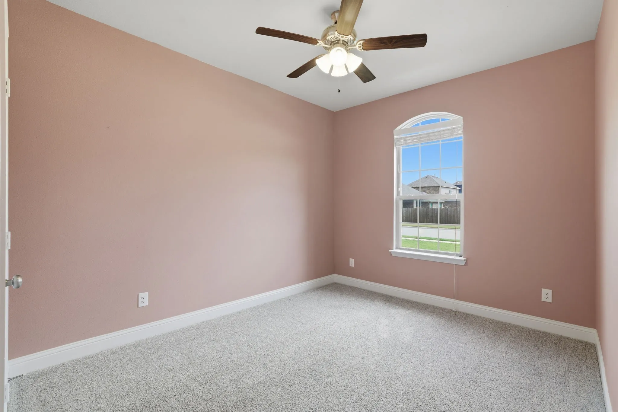 Single Family Residence For Sale in Collin County , 2911 Diamondback Drive, Melissa, Texas 75454, 3 Bedroom, 2 Bathroom, 2 Garage spaces, 1,877 Sqft, built in 2022, mls#21329035, Real Estate Agent in Melissa, Homes For Sale in Collin county, Homes For Sale in Melissa, Realtor in Melissa Texas, Real Estate Brokerage Independent Realty Texas, Luminita Cordes Realtor