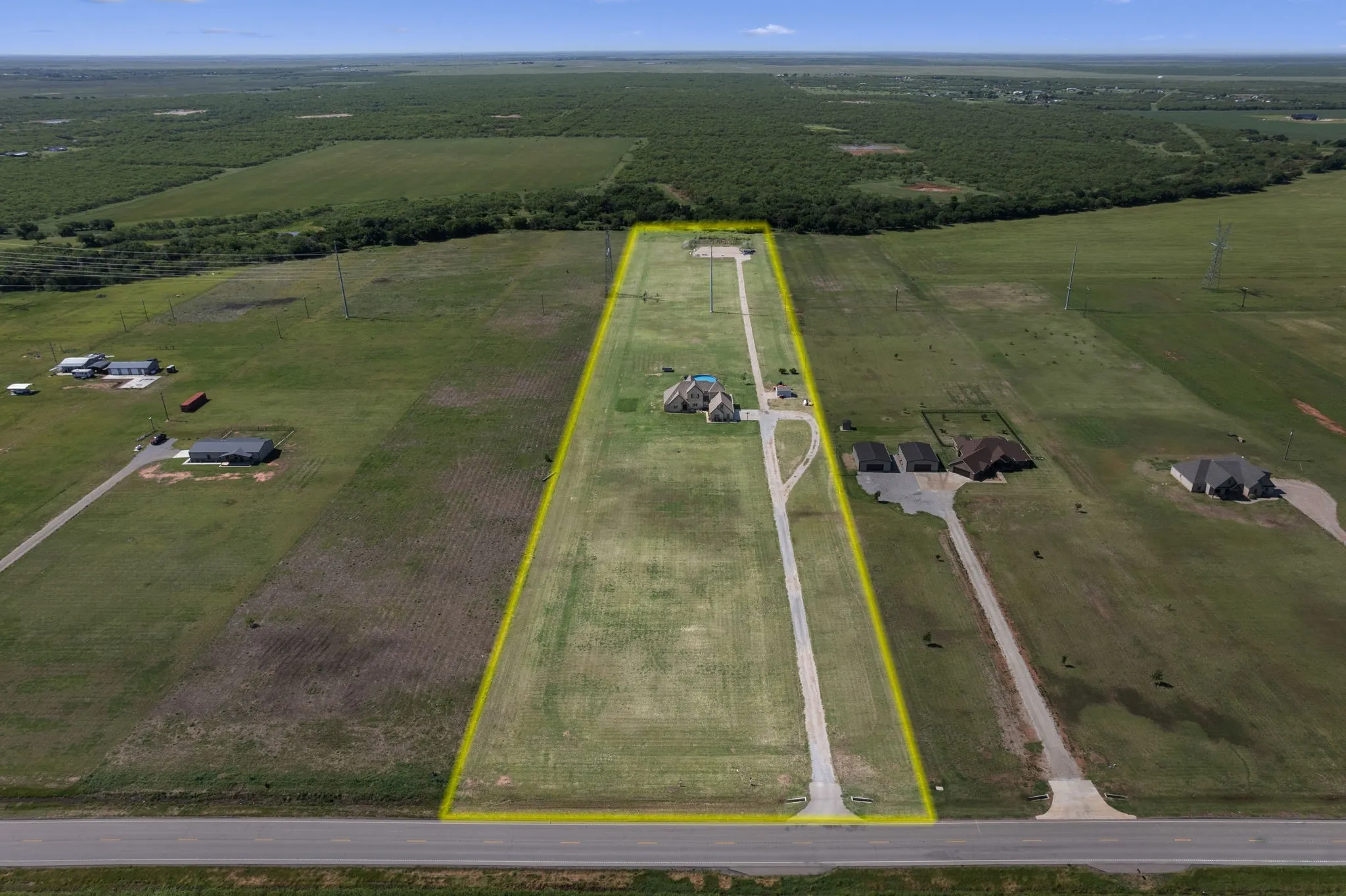 Single Family Residence For Sale in Archer County , 18713 FM 1954, Wichita Falls, Texas 76310, 4 Bedroom, 3 Bathroom, 3 Garage spaces, 3,075 Sqft, built in 2020, mls#21320746, Real Estate Agent in Wichita Falls, Homes For Sale in Archer county, Homes For Sale in Wichita Falls, Realtor in Wichita Falls Texas, Real Estate Brokerage Independent Realty Texas, Luminita Cordes Realtor