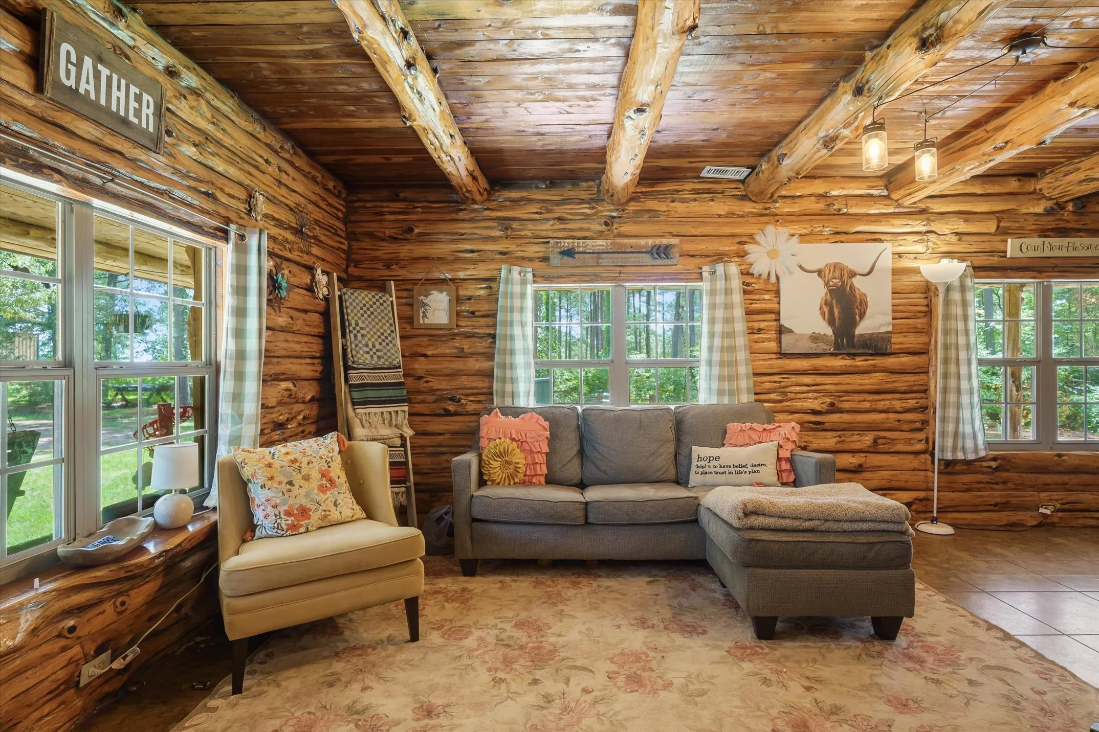 Single Family Residence For Sale in Smith County , 23340 FM 1253, Mineola, Texas 75773, 3 Bedroom, 3 Bathroom, Garage spaces, 2,304 Sqft, built in 2006, mls#21331833, Real Estate Agent in Mineola, Homes For Sale in Smith county, Homes For Sale in Mineola, Realtor in Mineola Texas, Real Estate Brokerage Independent Realty Texas, Luminita Cordes Realtor