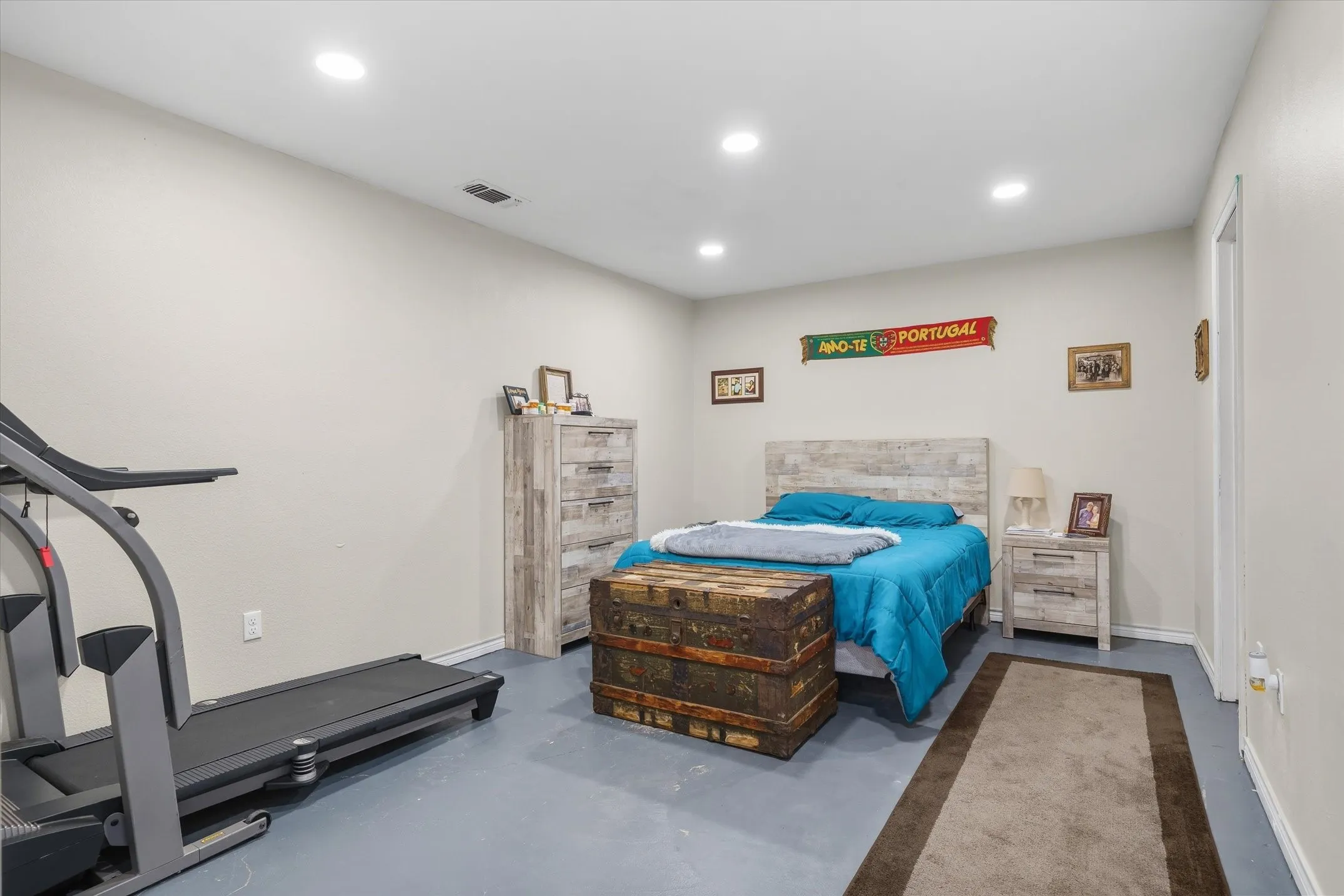Single Family Residence For Sale in Smith County , 23340 FM 1253, Mineola, Texas 75773, 3 Bedroom, 3 Bathroom, Garage spaces, 2,304 Sqft, built in 2006, mls#21331833, Real Estate Agent in Mineola, Homes For Sale in Smith county, Homes For Sale in Mineola, Realtor in Mineola Texas, Real Estate Brokerage Independent Realty Texas, Luminita Cordes Realtor