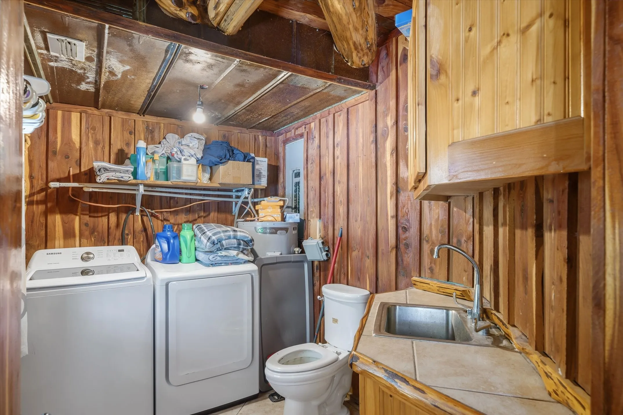 Single Family Residence For Sale in Smith County , 23340 FM 1253, Mineola, Texas 75773, 3 Bedroom, 3 Bathroom, Garage spaces, 2,304 Sqft, built in 2006, mls#21331833, Real Estate Agent in Mineola, Homes For Sale in Smith county, Homes For Sale in Mineola, Realtor in Mineola Texas, Real Estate Brokerage Independent Realty Texas, Luminita Cordes Realtor