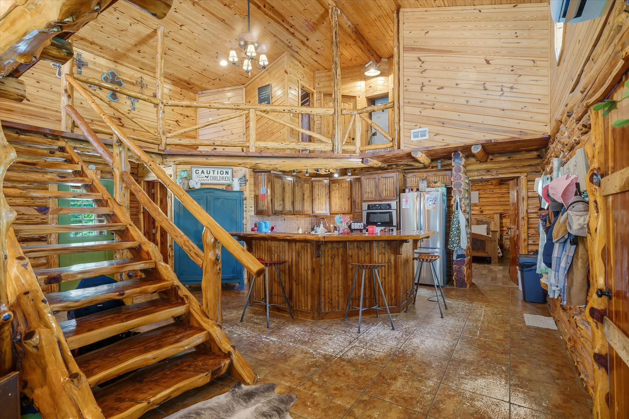 Single Family Residence For Sale in Smith County , 23340 FM 1253, Mineola, Texas 75773, 3 Bedroom, 3 Bathroom, Garage spaces, 2,304 Sqft, built in 2006, mls#21331833, Real Estate Agent in Mineola, Homes For Sale in Smith county, Homes For Sale in Mineola, Realtor in Mineola Texas, Real Estate Brokerage Independent Realty Texas, Luminita Cordes Realtor
