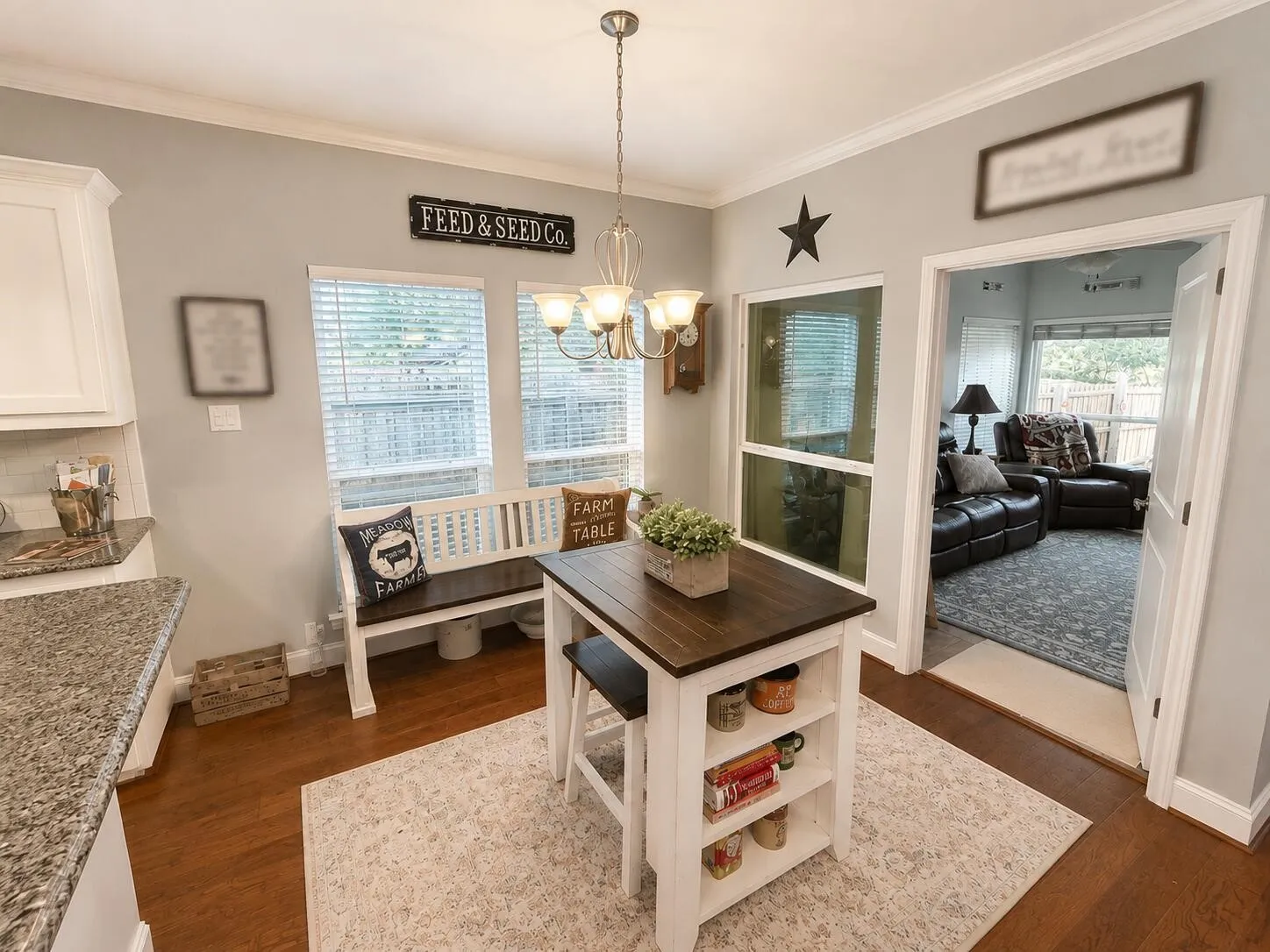 Single Family Residence For Sale in Tarrant County , 4803 Calmont Avenue, Fort Worth, Texas 76107, 3 Bedroom, 2 Bathroom, 2 Garage spaces, 2,574 Sqft, built in 2016, mls#21335891, Real Estate Agent in Fort Worth, Homes For Sale in Tarrant county, Homes For Sale in Fort Worth, Realtor in Fort Worth Texas, Real Estate Brokerage Independent Realty Texas, Luminita Cordes Realtor