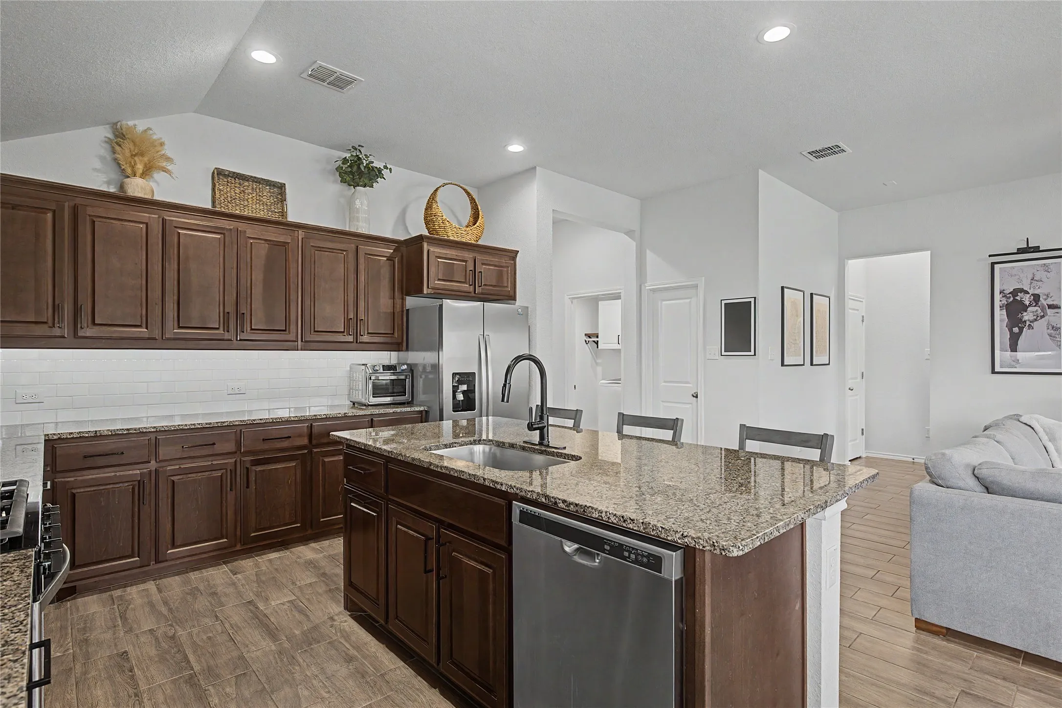 Single Family Residence For Sale in Parker County , 1825 Agarito Drive, Weatherford, Texas 76086, 3 Bedroom, 2 Bathroom, 2 Garage spaces, 1,620 Sqft, built in 2022, Price $344,000, mls#21335888, Real Estate Agent in Weatherford, Homes For Sale in Parker county, Homes For Sale in Weatherford, Realtor in Weatherford Texas, Real Estate Brokerage Independent Realty Texas, Luminita Cordes Realtor