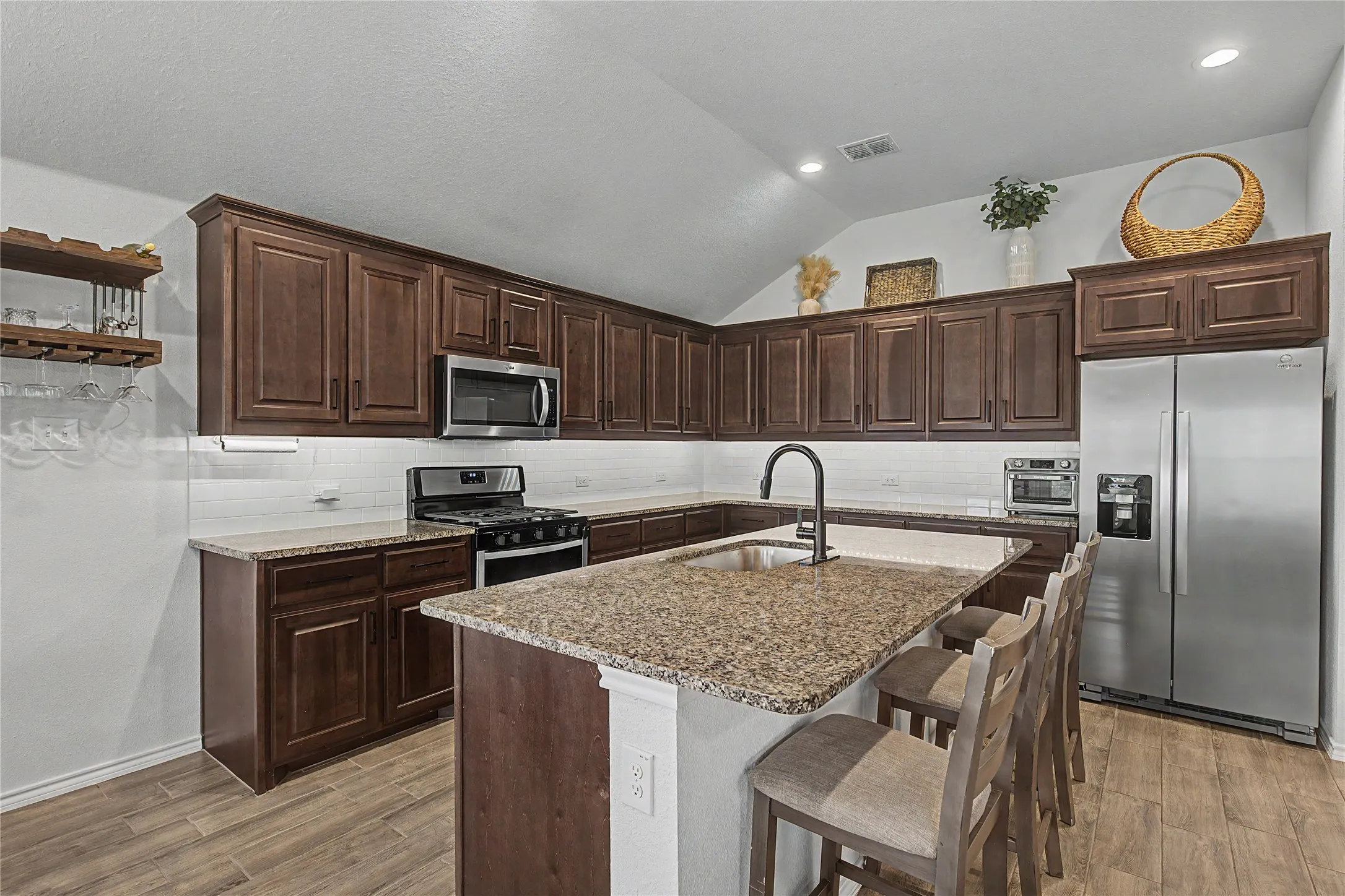 Single Family Residence For Sale in Parker County , 1825 Agarito Drive, Weatherford, Texas 76086, 3 Bedroom, 2 Bathroom, 2 Garage spaces, 1,620 Sqft, built in 2022, Price $344,000, mls#21335888, Real Estate Agent in Weatherford, Homes For Sale in Parker county, Homes For Sale in Weatherford, Realtor in Weatherford Texas, Real Estate Brokerage Independent Realty Texas, Luminita Cordes Realtor