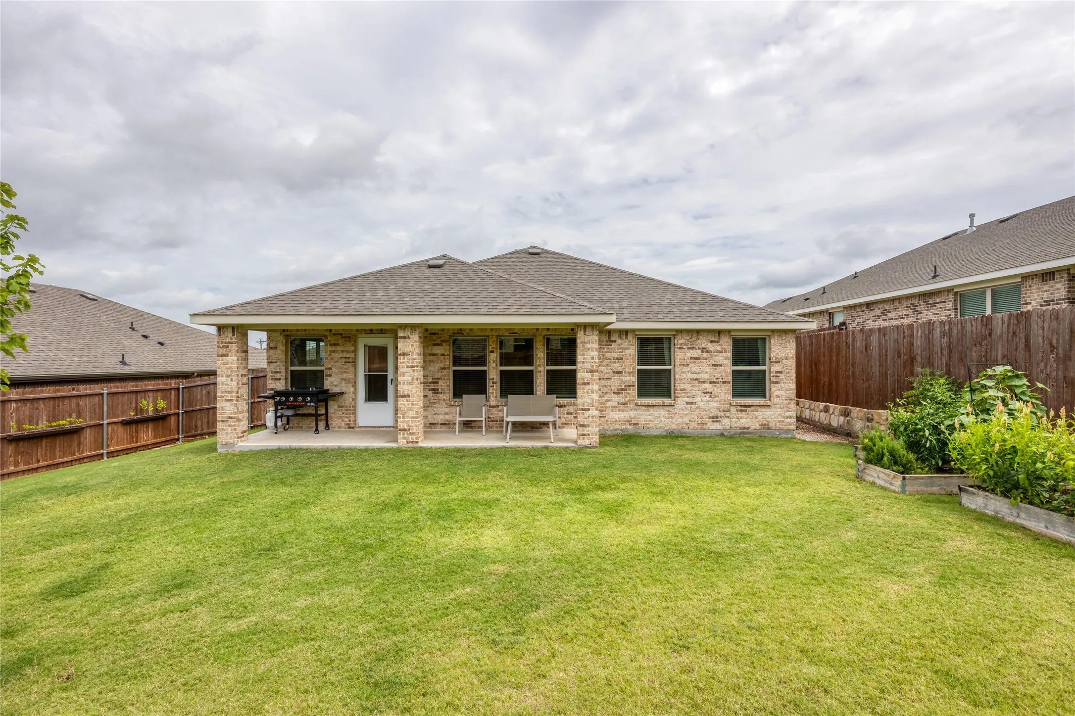 Single Family Residence For Sale in Parker County , 1825 Agarito Drive, Weatherford, Texas 76086, 3 Bedroom, 2 Bathroom, 2 Garage spaces, 1,620 Sqft, built in 2022, Price $344,000, mls#21335888, Real Estate Agent in Weatherford, Homes For Sale in Parker county, Homes For Sale in Weatherford, Realtor in Weatherford Texas, Real Estate Brokerage Independent Realty Texas, Luminita Cordes Realtor