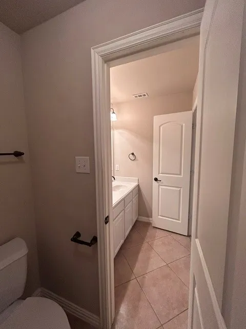 Single Family Residence For Rent in Denton County , 3004 Hereford Drive, Lewisville, Texas 75056, 3 Bedroom, 3 Bathroom, 2 Garage spaces, 2,314 Sqft, built in 2009, mls#21335881, Real Estate Agent in Lewisville, Homes For Rent in Denton county, Homes For Rent in Lewisville, Realtor in Lewisville Texas, Real Estate Brokerage Independent Realty Texas, Luminita Cordes Realtor
