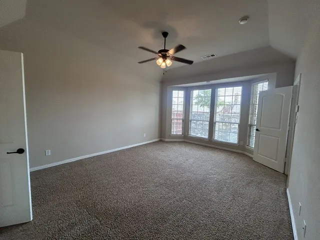 Single Family Residence For Rent in Denton County , 3004 Hereford Drive, Lewisville, Texas 75056, 3 Bedroom, 3 Bathroom, 2 Garage spaces, 2,314 Sqft, built in 2009, mls#21335881, Real Estate Agent in Lewisville, Homes For Rent in Denton county, Homes For Rent in Lewisville, Realtor in Lewisville Texas, Real Estate Brokerage Independent Realty Texas, Luminita Cordes Realtor