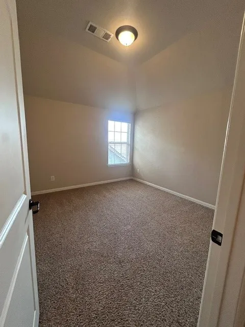 Single Family Residence For Rent in Denton County , 3004 Hereford Drive, Lewisville, Texas 75056, 3 Bedroom, 3 Bathroom, 2 Garage spaces, 2,314 Sqft, built in 2009, mls#21335881, Real Estate Agent in Lewisville, Homes For Rent in Denton county, Homes For Rent in Lewisville, Realtor in Lewisville Texas, Real Estate Brokerage Independent Realty Texas, Luminita Cordes Realtor