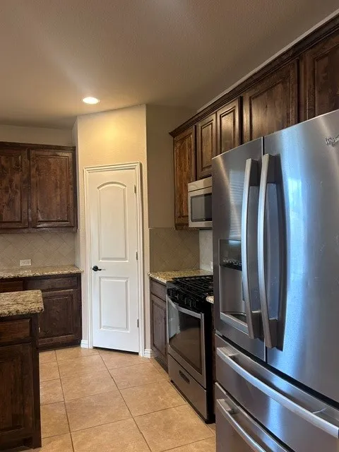 Single Family Residence For Rent in Denton County , 3004 Hereford Drive, Lewisville, Texas 75056, 3 Bedroom, 3 Bathroom, 2 Garage spaces, 2,314 Sqft, built in 2009, mls#21335881, Real Estate Agent in Lewisville, Homes For Rent in Denton county, Homes For Rent in Lewisville, Realtor in Lewisville Texas, Real Estate Brokerage Independent Realty Texas, Luminita Cordes Realtor