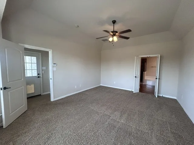 Single Family Residence For Rent in Denton County , 3004 Hereford Drive, Lewisville, Texas 75056, 3 Bedroom, 3 Bathroom, 2 Garage spaces, 2,314 Sqft, built in 2009, mls#21335881, Real Estate Agent in Lewisville, Homes For Rent in Denton county, Homes For Rent in Lewisville, Realtor in Lewisville Texas, Real Estate Brokerage Independent Realty Texas, Luminita Cordes Realtor