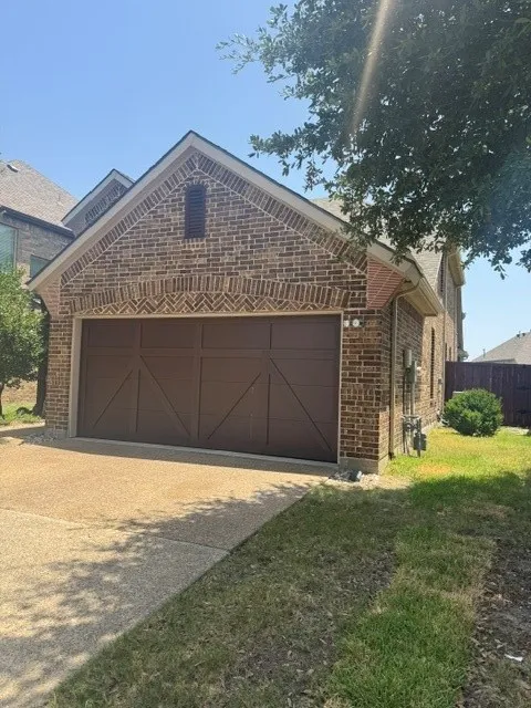 Single Family Residence For Rent in Denton County , 3004 Hereford Drive, Lewisville, Texas 75056, 3 Bedroom, 3 Bathroom, 2 Garage spaces, 2,314 Sqft, built in 2009, mls#21335881, Real Estate Agent in Lewisville, Homes For Rent in Denton county, Homes For Rent in Lewisville, Realtor in Lewisville Texas, Real Estate Brokerage Independent Realty Texas, Luminita Cordes Realtor