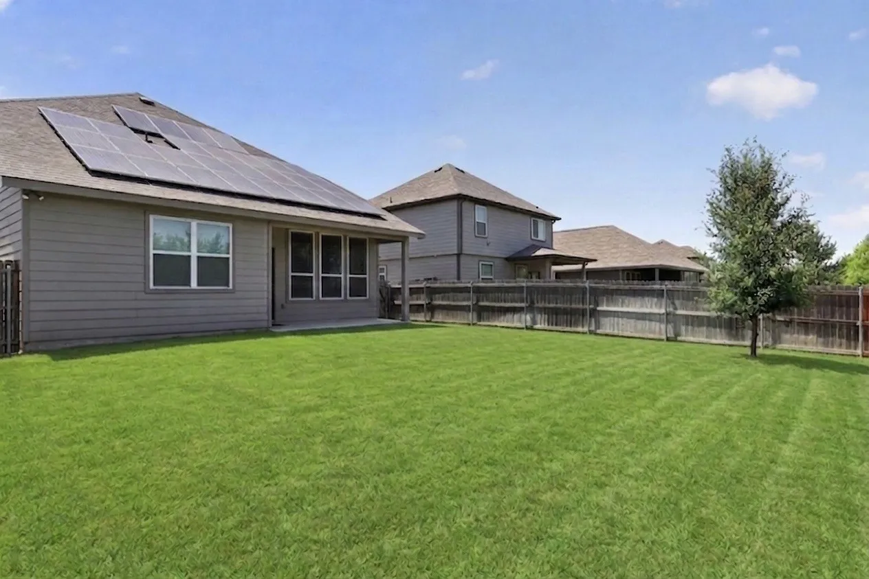 Single Family Residence For Sale in Tarrant County , 8369 Horned Maple Trail, Fort Worth, Texas 76123, 4 Bedroom, 3 Bathroom, 2 Garage spaces, 2,152 Sqft, built in 2021, mls#21276630, Real Estate Agent in Fort Worth, Homes For Sale in Tarrant county, Homes For Sale in Fort Worth, Realtor in Fort Worth Texas, Real Estate Brokerage Independent Realty Texas, Luminita Cordes Realtor