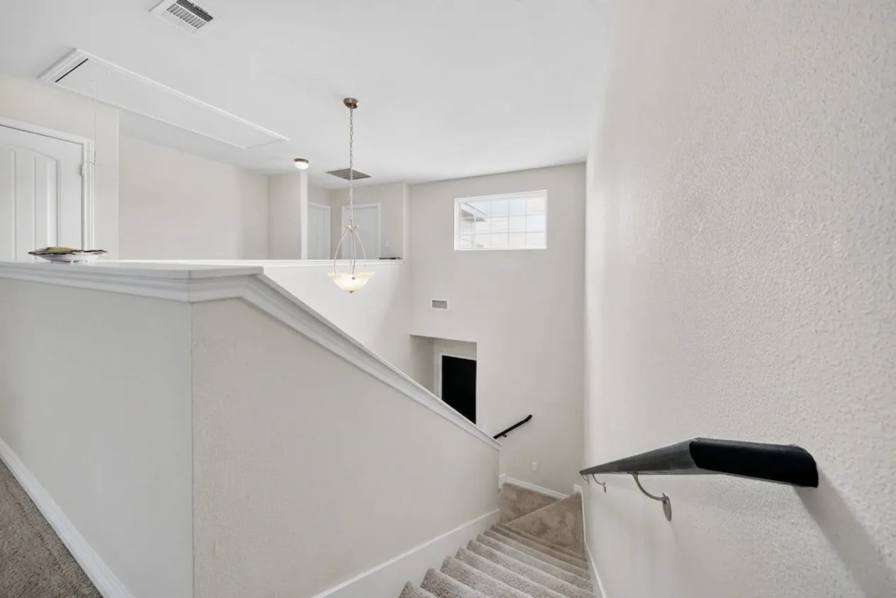 Single Family Residence For Sale in Tarrant County , 8369 Horned Maple Trail, Fort Worth, Texas 76123, 4 Bedroom, 3 Bathroom, 2 Garage spaces, 2,152 Sqft, built in 2021, mls#21276630, Real Estate Agent in Fort Worth, Homes For Sale in Tarrant county, Homes For Sale in Fort Worth, Realtor in Fort Worth Texas, Real Estate Brokerage Independent Realty Texas, Luminita Cordes Realtor