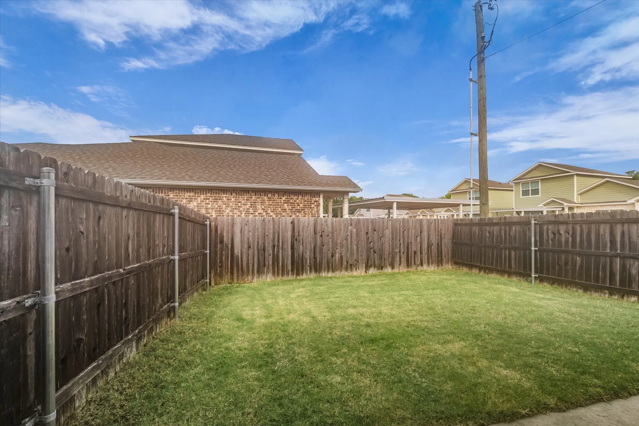 Townhouse For Sale in Mc Lennan County , 691 Park Street, Mc Gregor, Texas 76657, 2 Bedroom, 1 Bathroom, Garage spaces, 1,008 Sqft, built in 2018, mls#21335750, Real Estate Agent in Mc Gregor, Homes For Sale in Mc Lennan county, Homes For Sale in Mc Gregor, Realtor in Mc Gregor Texas, Real Estate Brokerage Independent Realty Texas, Luminita Cordes Realtor