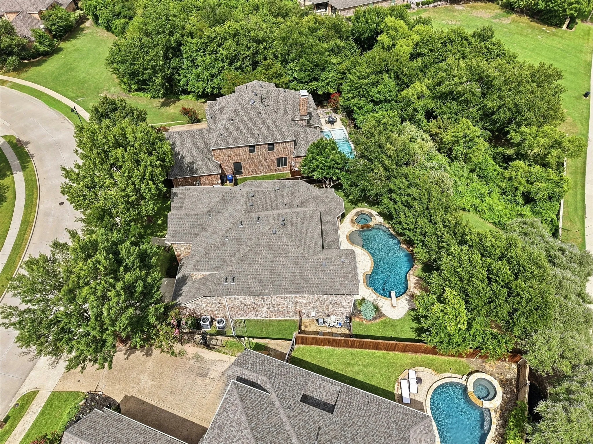 Welcome to 8605 Herns Meadow!