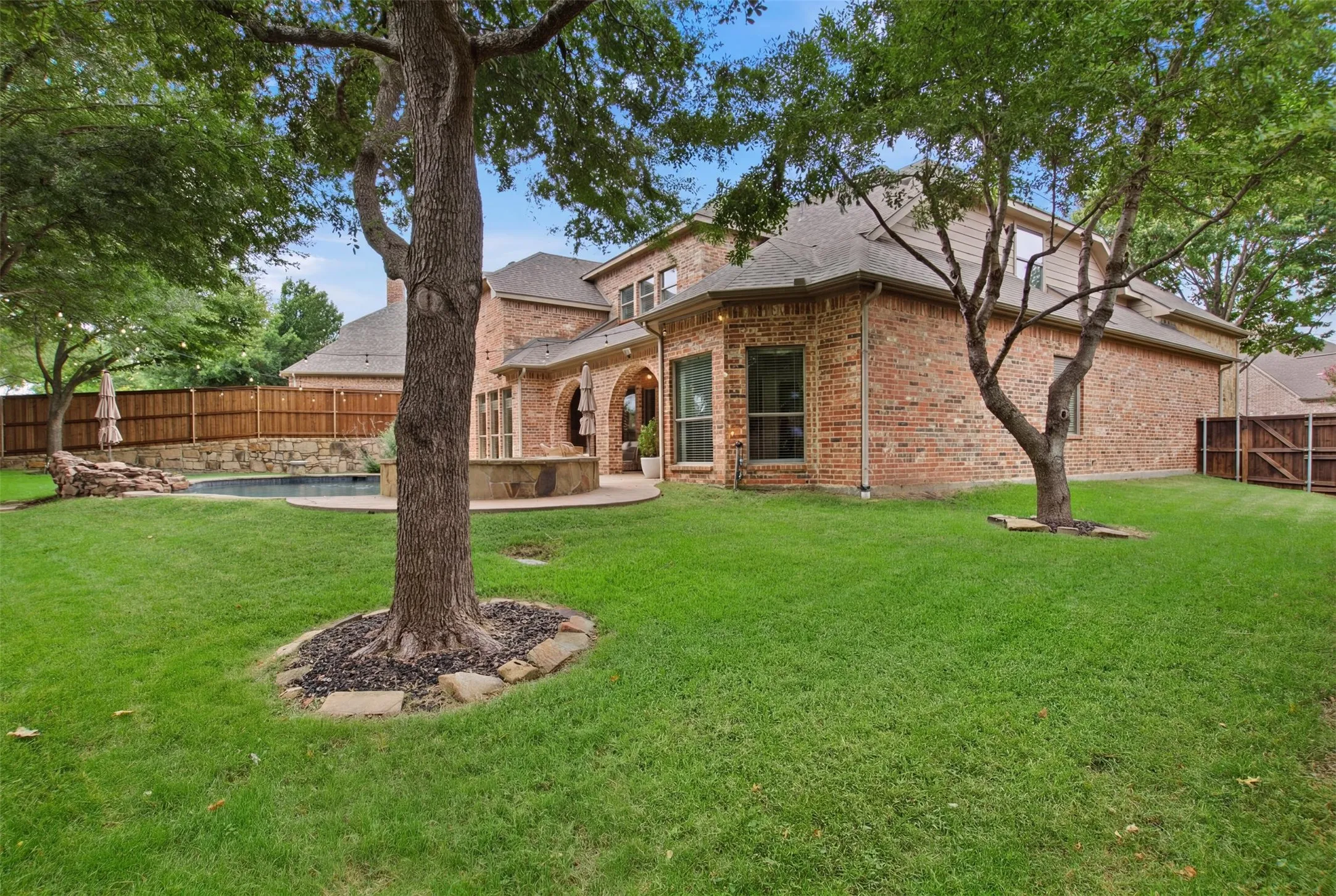 Additional Yard Space!