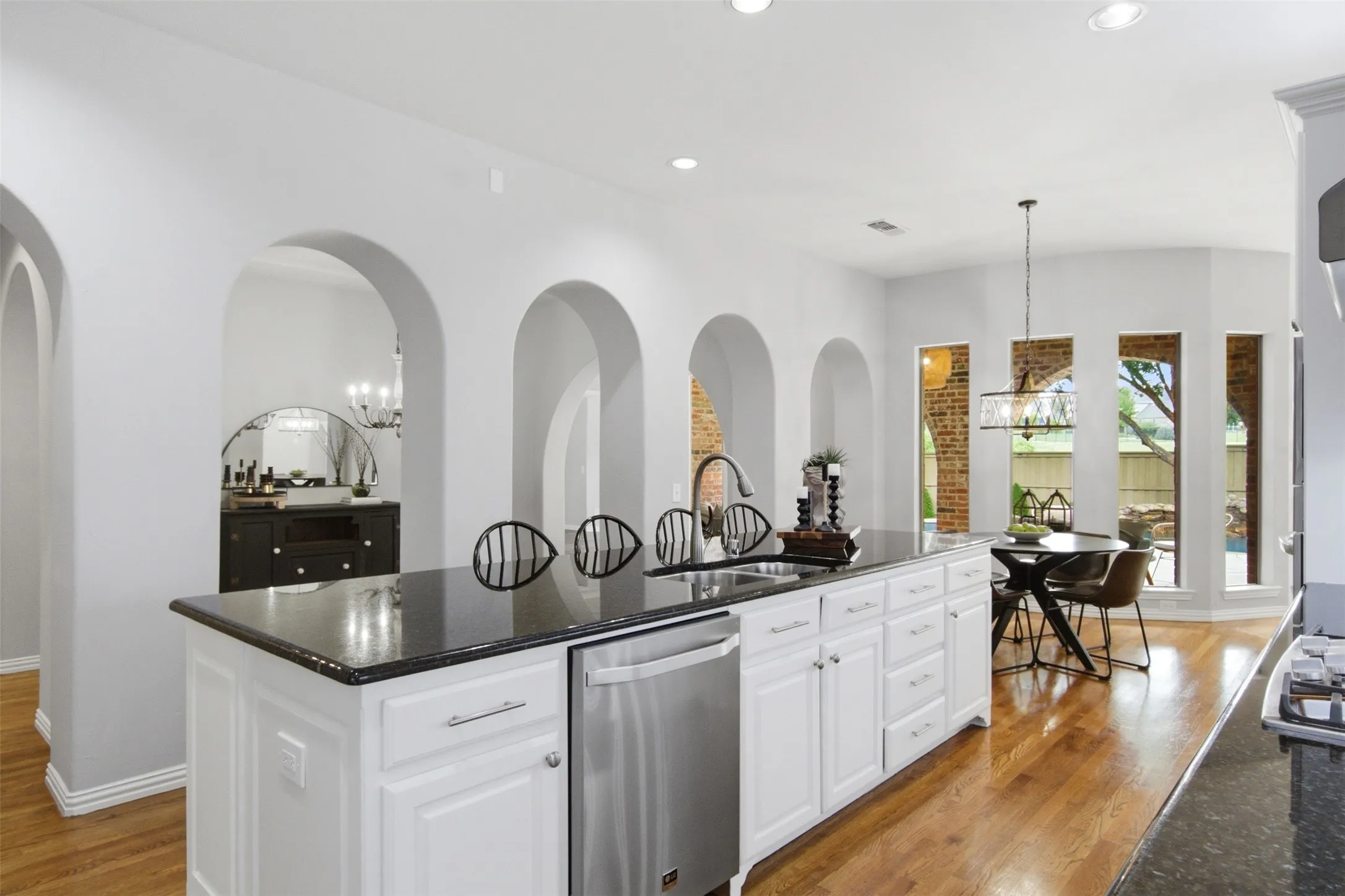 Single Family Residence For Sale in Collin County , 8605 Herns Meadow Lane, Mc Kinney, Texas 75071, 5 Bedroom, 5 Bathroom, 3 Garage spaces, 4,010 Sqft, built in 2006, mls#21333835, Real Estate Agent in Mc Kinney, Homes For Sale in Collin county, Homes For Sale in Mc Kinney, Realtor in Mc Kinney Texas, Real Estate Brokerage Independent Realty Texas, Luminita Cordes Realtor