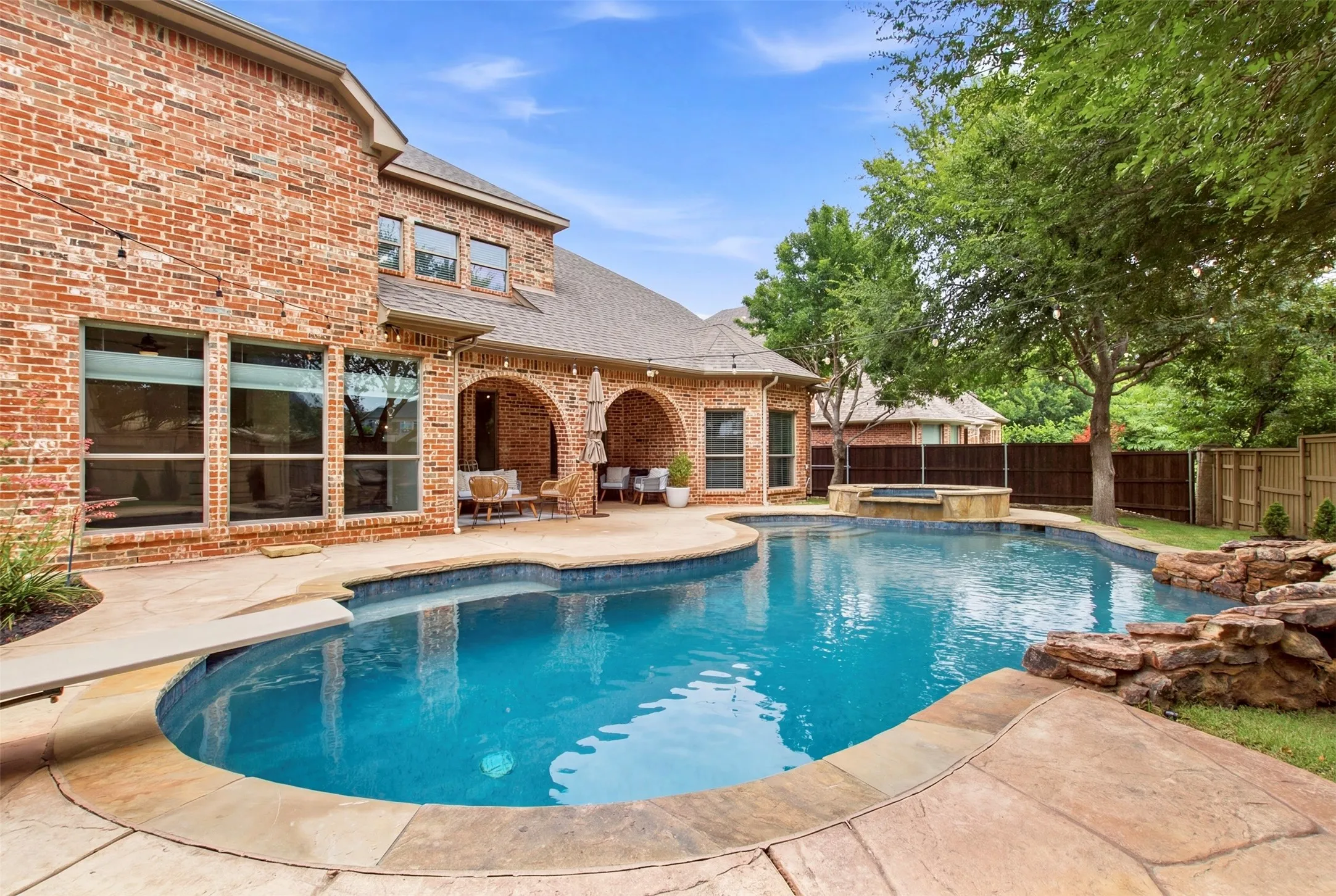 Single Family Residence For Sale in Collin County , 8605 Herns Meadow Lane, Mc Kinney, Texas 75071, 5 Bedroom, 5 Bathroom, 3 Garage spaces, 4,010 Sqft, built in 2006, mls#21333835, Real Estate Agent in Mc Kinney, Homes For Sale in Collin county, Homes For Sale in Mc Kinney, Realtor in Mc Kinney Texas, Real Estate Brokerage Independent Realty Texas, Luminita Cordes Realtor