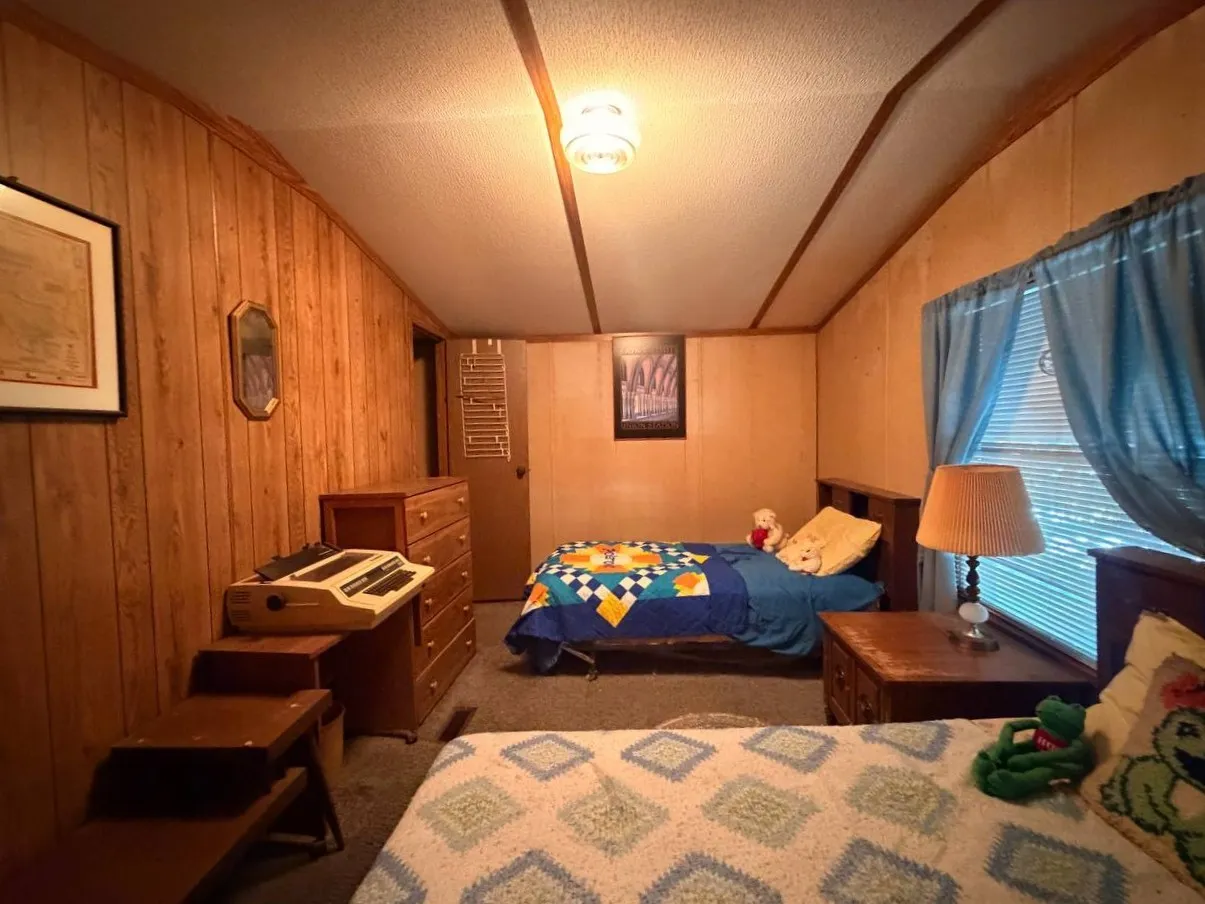 Manufactured Home For Sale in Dallas County , 3507 Wilton Terrace 114, Grand Prairie, Texas 75060, 2 Bedrooms, 2 Bathrooms, Garage spaces, 1,056 Sqft, built in 1988, Price $105,000, mls#21335890, Real Estate Agent in Grand Prairie, Homes For Sale in Dallas county, Homes For Sale in Grand Prairie, Realtor in Grand Prairie Texas, Real Estate Brokerage Independent Realty Texas, Luminita Cordes Realtor