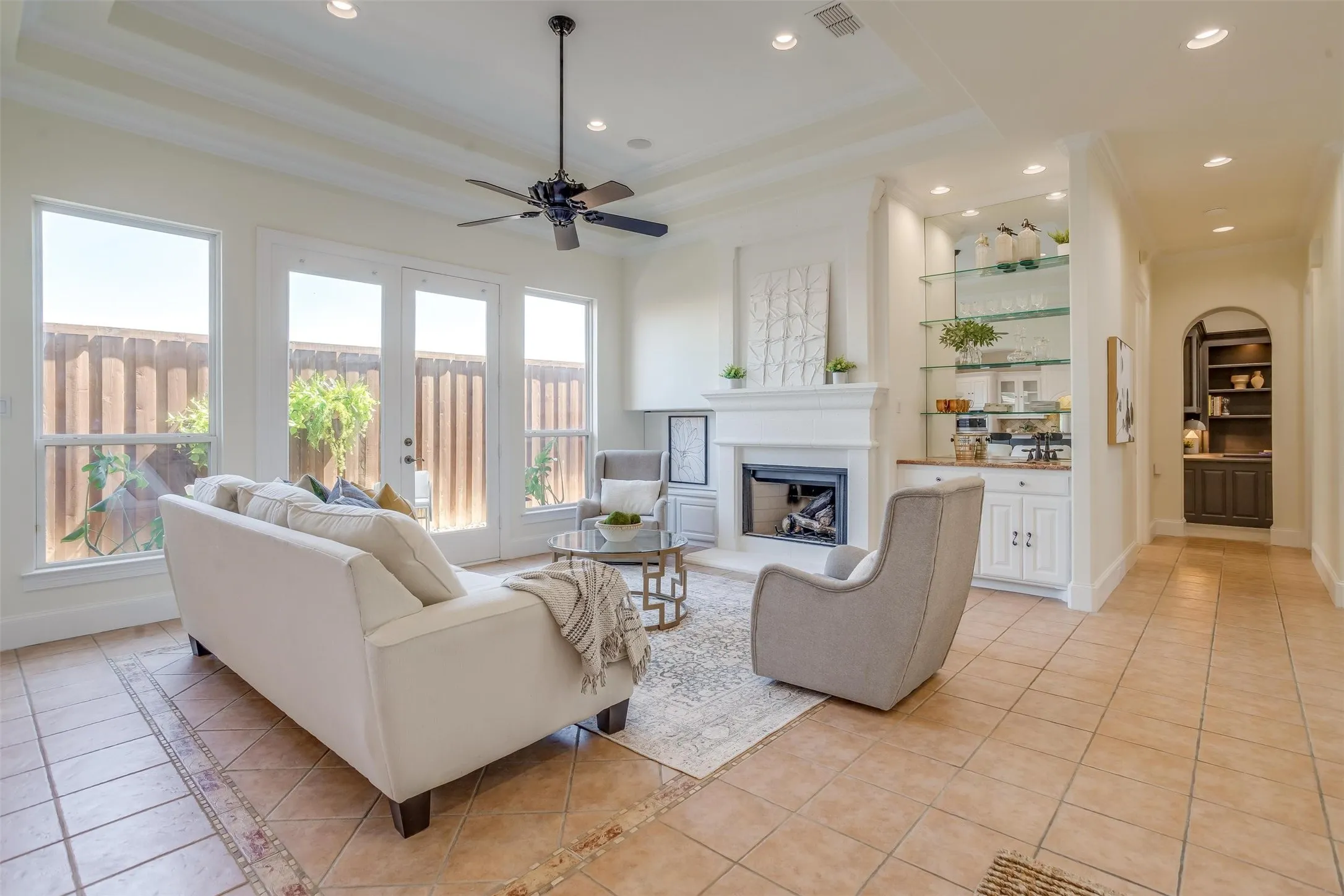 Single Family Residence For Sale in Tarrant County , 4224 Oak Park Court, Fort Worth, Texas 76109, 3 Bedroom, 3 Bathroom, 2 Garage spaces, 3,034 Sqft, built in 2002, mls#21333454, Real Estate Agent in Fort Worth, Homes For Sale in Tarrant county, Homes For Sale in Fort Worth, Realtor in Fort Worth Texas, Real Estate Brokerage Independent Realty Texas, Luminita Cordes Realtor