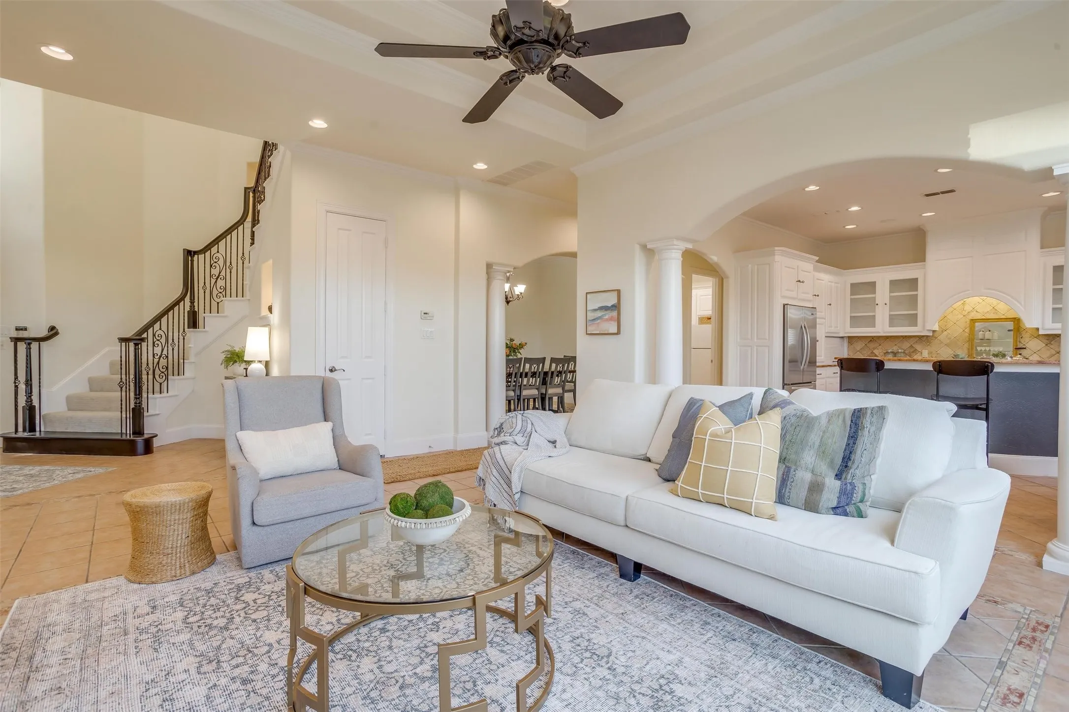 Single Family Residence For Sale in Tarrant County , 4224 Oak Park Court, Fort Worth, Texas 76109, 3 Bedroom, 3 Bathroom, 2 Garage spaces, 3,034 Sqft, built in 2002, mls#21333454, Real Estate Agent in Fort Worth, Homes For Sale in Tarrant county, Homes For Sale in Fort Worth, Realtor in Fort Worth Texas, Real Estate Brokerage Independent Realty Texas, Luminita Cordes Realtor