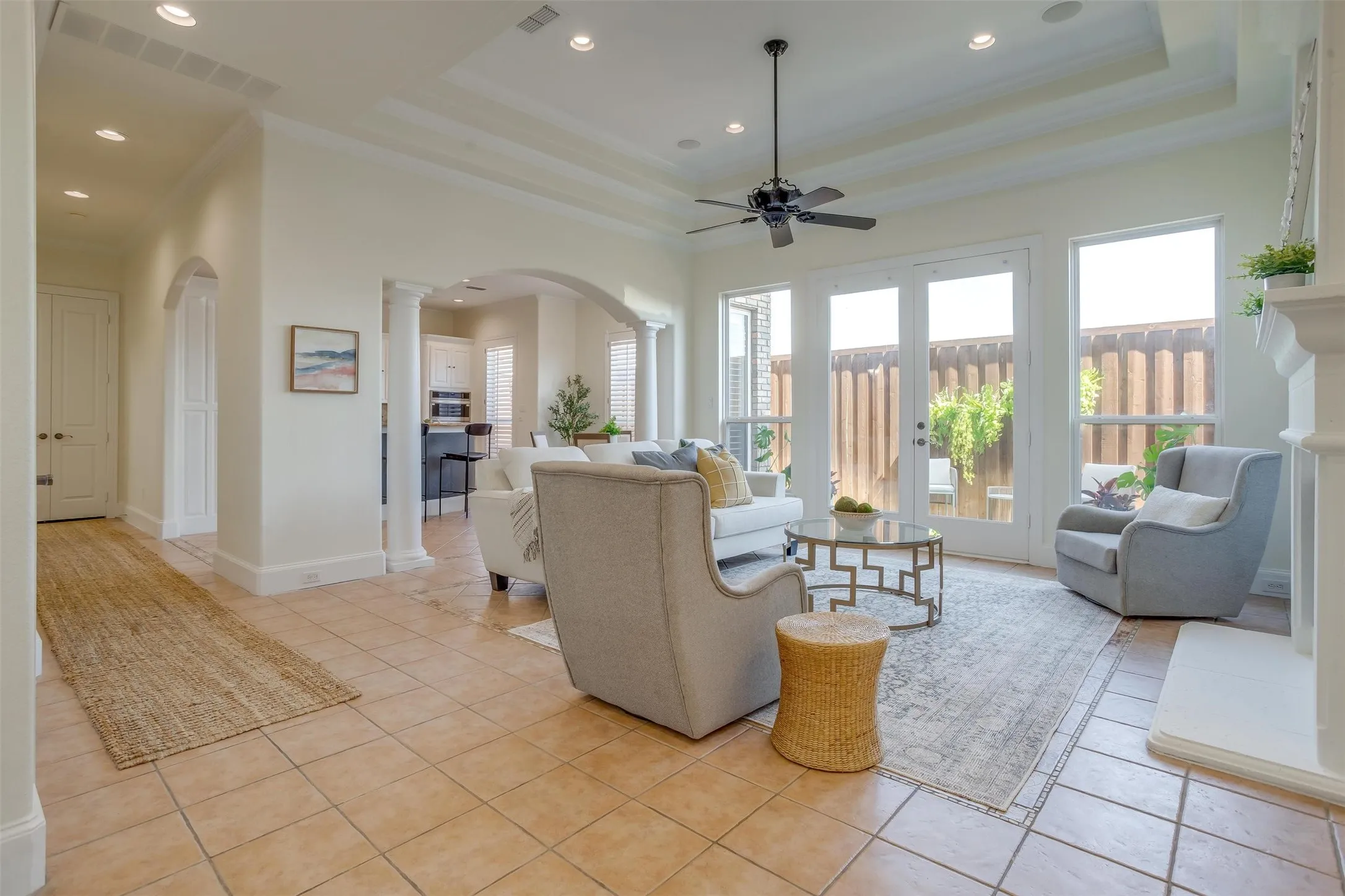 Single Family Residence For Sale in Tarrant County , 4224 Oak Park Court, Fort Worth, Texas 76109, 3 Bedroom, 3 Bathroom, 2 Garage spaces, 3,034 Sqft, built in 2002, mls#21333454, Real Estate Agent in Fort Worth, Homes For Sale in Tarrant county, Homes For Sale in Fort Worth, Realtor in Fort Worth Texas, Real Estate Brokerage Independent Realty Texas, Luminita Cordes Realtor