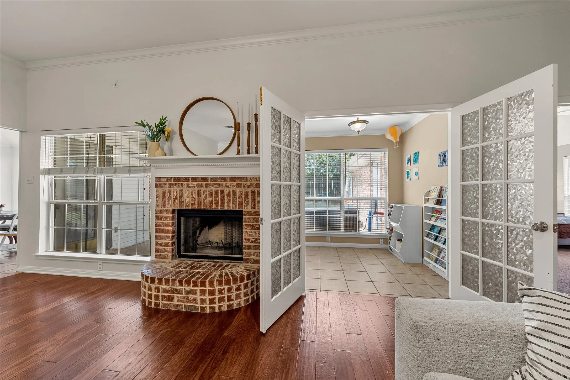 Single Family Residence For Sale in Mc Lennan County , 1112 Regina Drive, Hewitt, Texas 76643, 4 Bedroom, 3 Bathroom, 2 Garage spaces, 2,042 Sqft, built in 2001, mls#21335710, Real Estate Agent in Hewitt, Homes For Sale in Mc Lennan county, Homes For Sale in Hewitt, Realtor in Hewitt Texas, Real Estate Brokerage Independent Realty Texas, Luminita Cordes Realtor