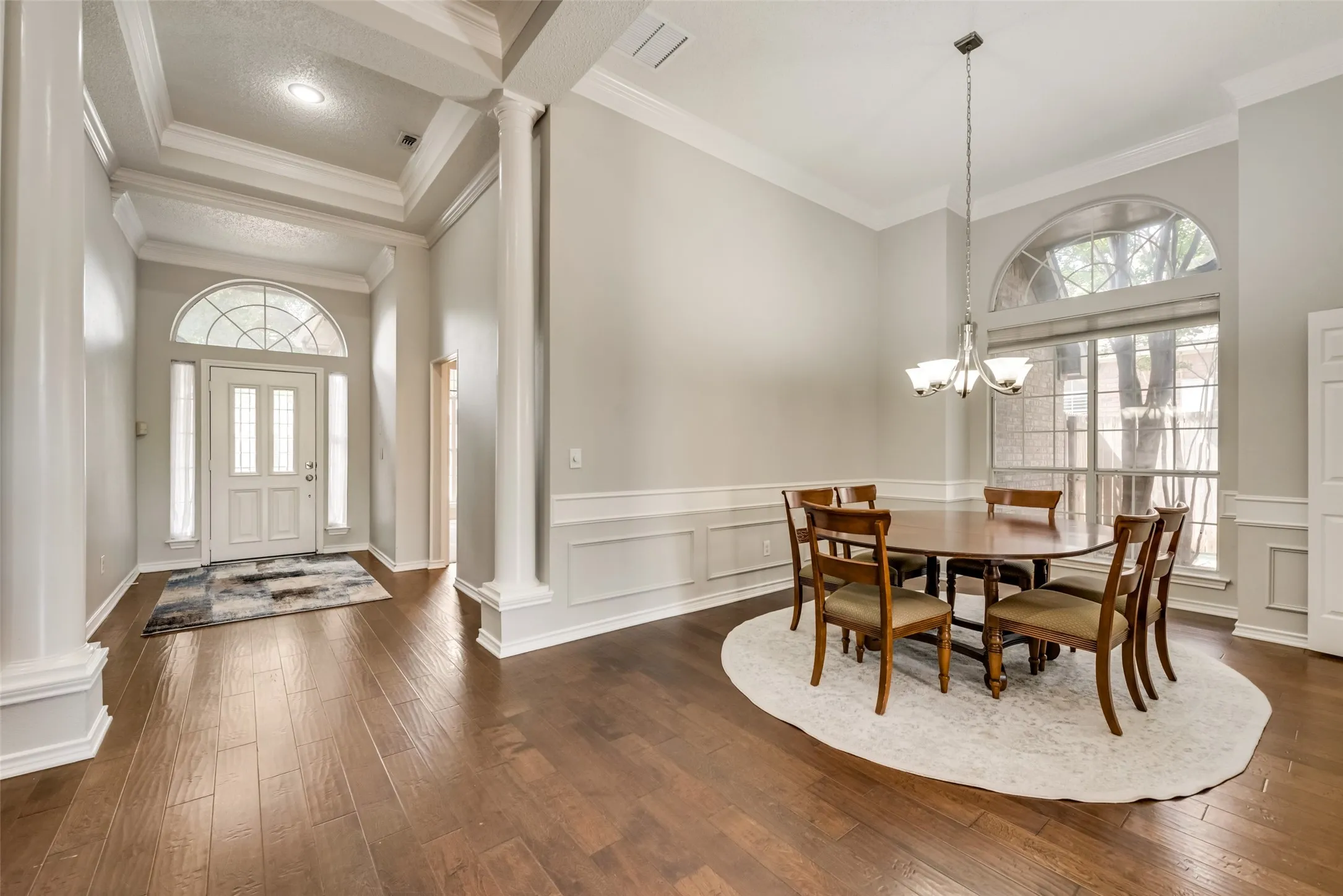 Single Family Residence For Sale in Collin County , 2124 Green Hill Drive, Mc Kinney, Texas 75072, 4 Bedroom, 2 Bathroom, 2 Garage spaces, 2,512 Sqft, built in 1991, mls#21334866, Real Estate Agent in Mc Kinney, Homes For Sale in Collin county, Homes For Sale in Mc Kinney, Realtor in Mc Kinney Texas, Real Estate Brokerage Independent Realty Texas, Luminita Cordes Realtor