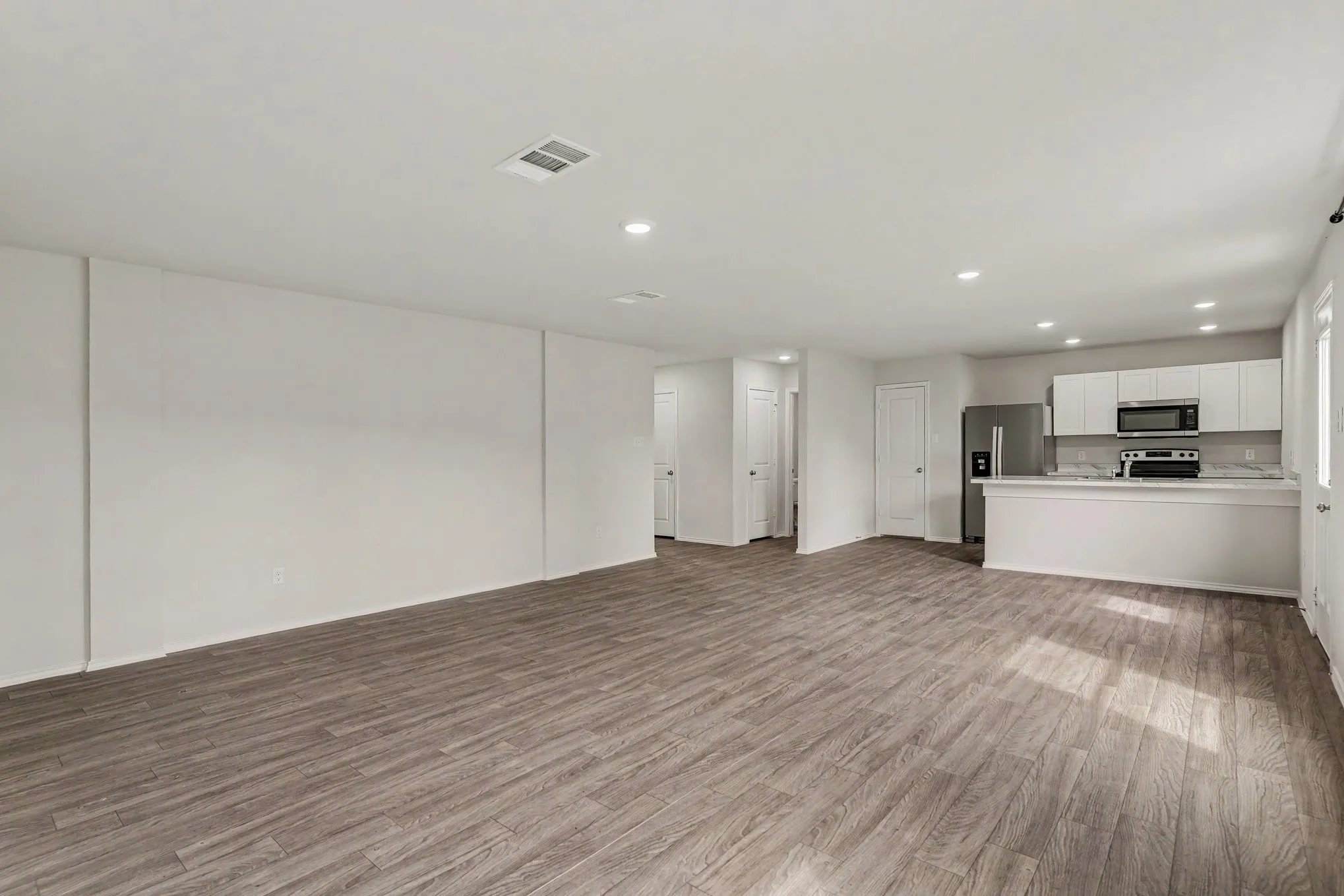 Single Family Residence For Sale in Johnson County , 123 Cooper Drive, Cleburne, Texas 76031, 4 Bedroom, 3 Bathroom, 2 Garage spaces, 2,203 Sqft, built in 2025, mls#21332597, Real Estate Agent in Cleburne, Homes For Sale in Johnson county, Homes For Sale in Cleburne, Realtor in Cleburne Texas, Real Estate Brokerage Independent Realty Texas, Luminita Cordes Realtor