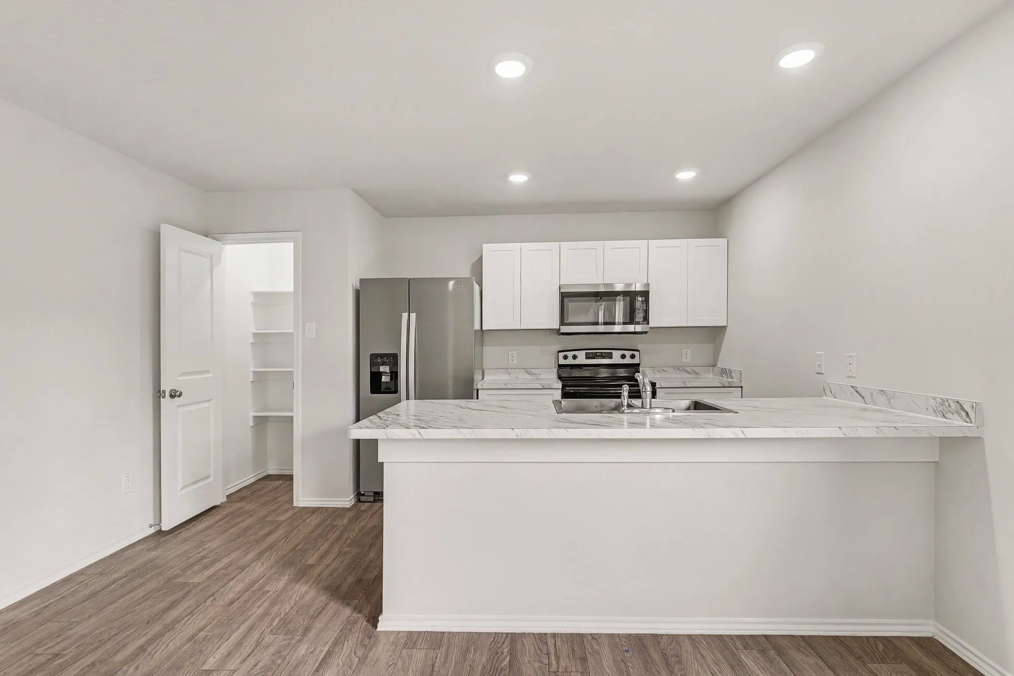 Single Family Residence For Sale in Johnson County , 123 Cooper Drive, Cleburne, Texas 76031, 4 Bedroom, 3 Bathroom, 2 Garage spaces, 2,203 Sqft, built in 2025, mls#21332597, Real Estate Agent in Cleburne, Homes For Sale in Johnson county, Homes For Sale in Cleburne, Realtor in Cleburne Texas, Real Estate Brokerage Independent Realty Texas, Luminita Cordes Realtor