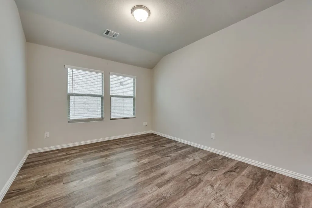 Single Family Residence For Rent in Collin County , 214 Stonehollow Way, Melissa, Texas 75454, 4 Bedroom, 3 Bathroom, 2 Garage spaces, 2,270 Sqft, built in 2020, mls#21334877, Real Estate Agent in Melissa, Homes For Rent in Collin county, Homes For Rent in Melissa, Realtor in Melissa Texas, Real Estate Brokerage Independent Realty Texas, Luminita Cordes Realtor