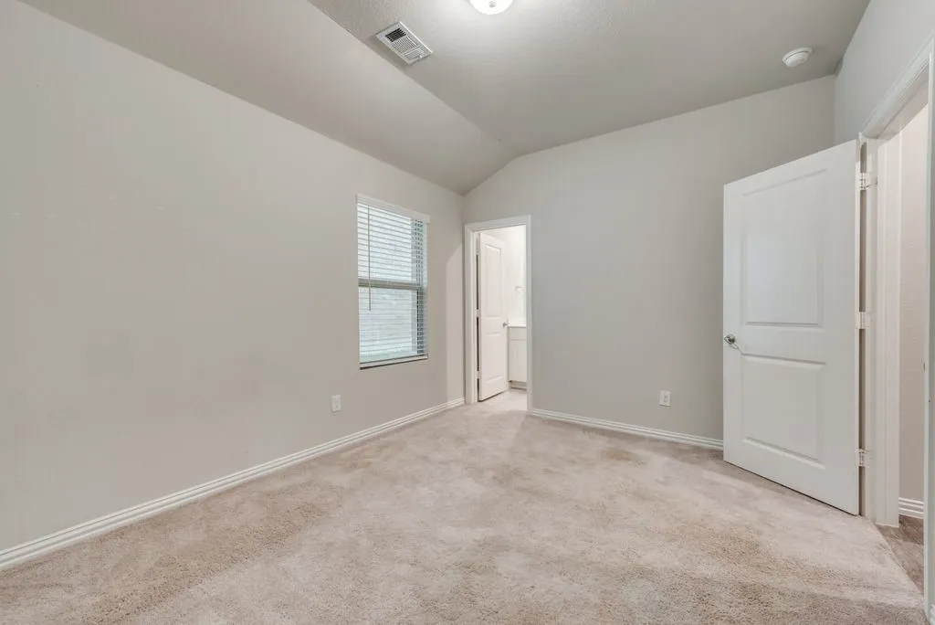 Single Family Residence For Rent in Collin County , 214 Stonehollow Way, Melissa, Texas 75454, 4 Bedroom, 3 Bathroom, 2 Garage spaces, 2,270 Sqft, built in 2020, mls#21334877, Real Estate Agent in Melissa, Homes For Rent in Collin county, Homes For Rent in Melissa, Realtor in Melissa Texas, Real Estate Brokerage Independent Realty Texas, Luminita Cordes Realtor