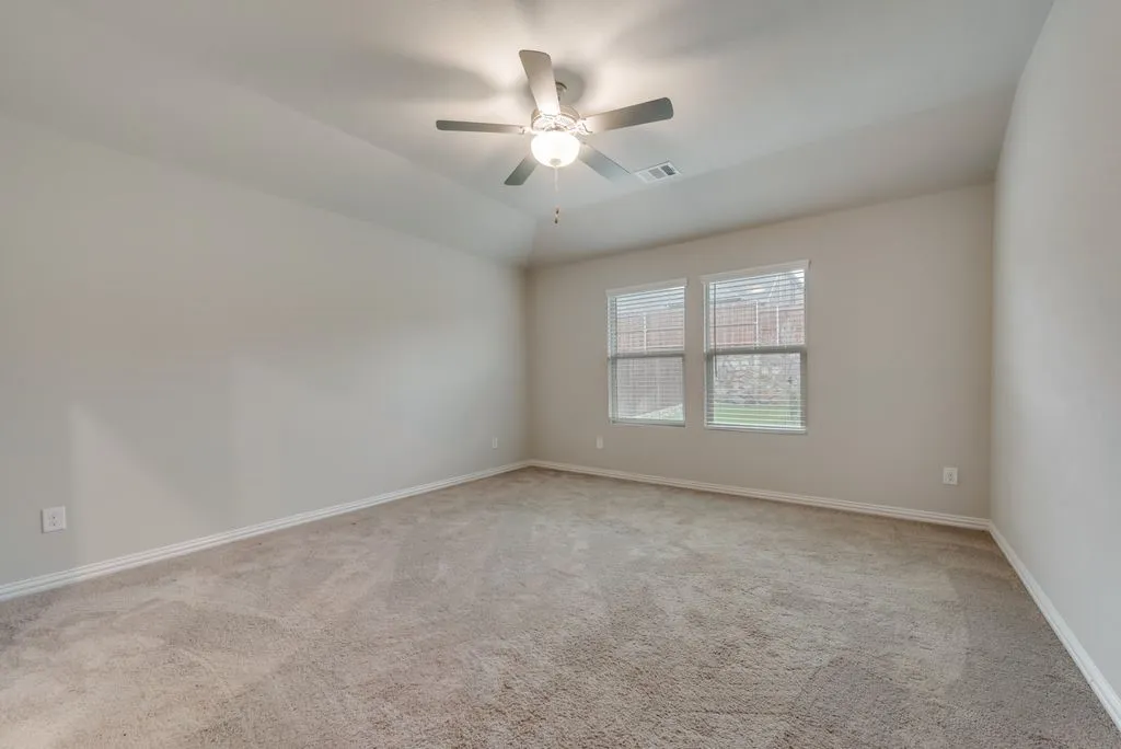 Single Family Residence For Rent in Collin County , 214 Stonehollow Way, Melissa, Texas 75454, 4 Bedroom, 3 Bathroom, 2 Garage spaces, 2,270 Sqft, built in 2020, mls#21334877, Real Estate Agent in Melissa, Homes For Rent in Collin county, Homes For Rent in Melissa, Realtor in Melissa Texas, Real Estate Brokerage Independent Realty Texas, Luminita Cordes Realtor
