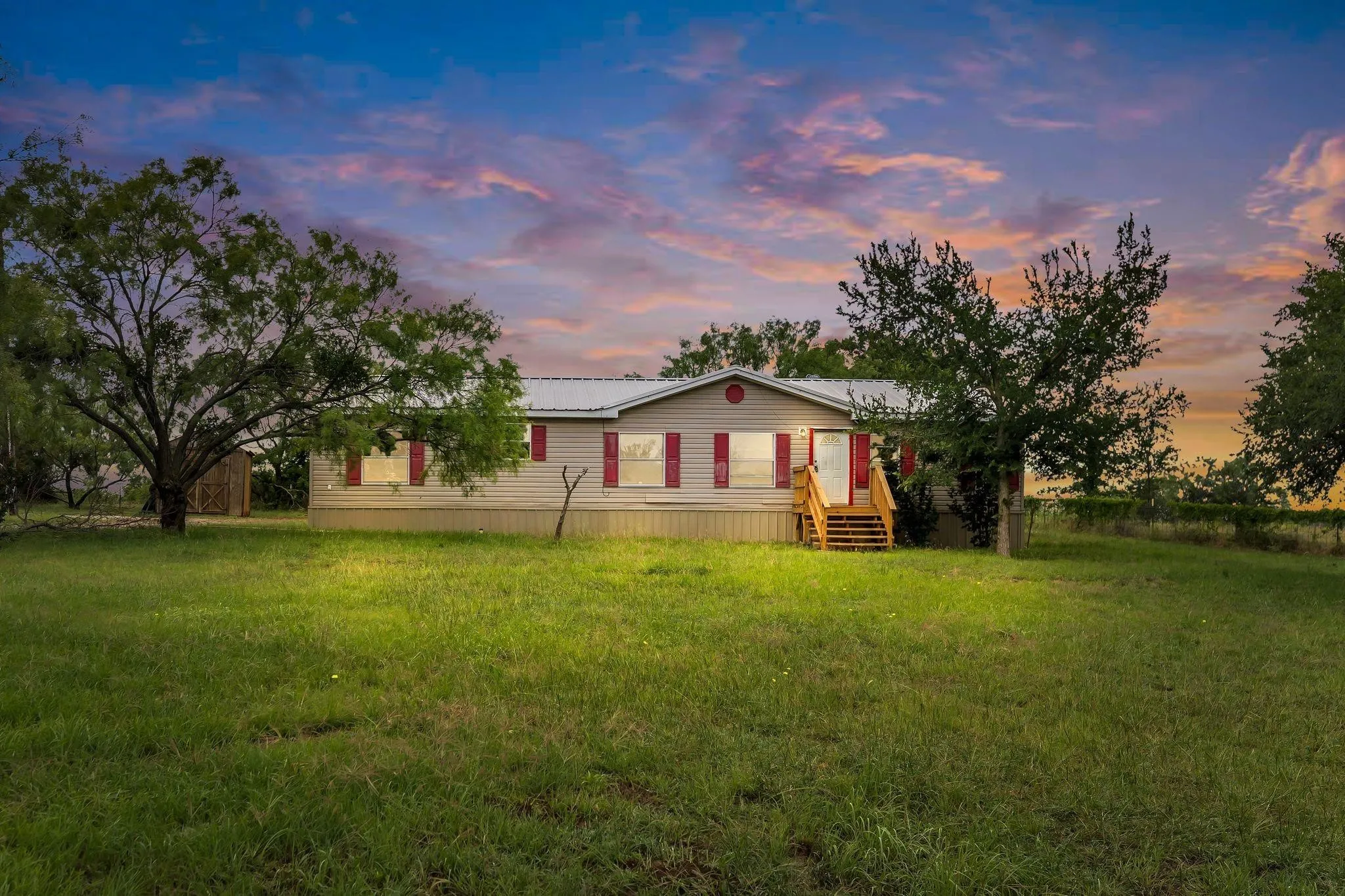Manufactured Home For Sale in Parker County , 1350 Stephens Road, Millsap, Texas 76066, 3 Bedrooms, 2 Bathrooms, Garage spaces, 1,800 Sqft, built in 2006, Price $239,000, mls#21335933, Real Estate Agent in Millsap, Homes For Sale in Parker county, Homes For Sale in Millsap, Realtor in Millsap Texas, Real Estate Brokerage Independent Realty Texas, Luminita Cordes Realtor