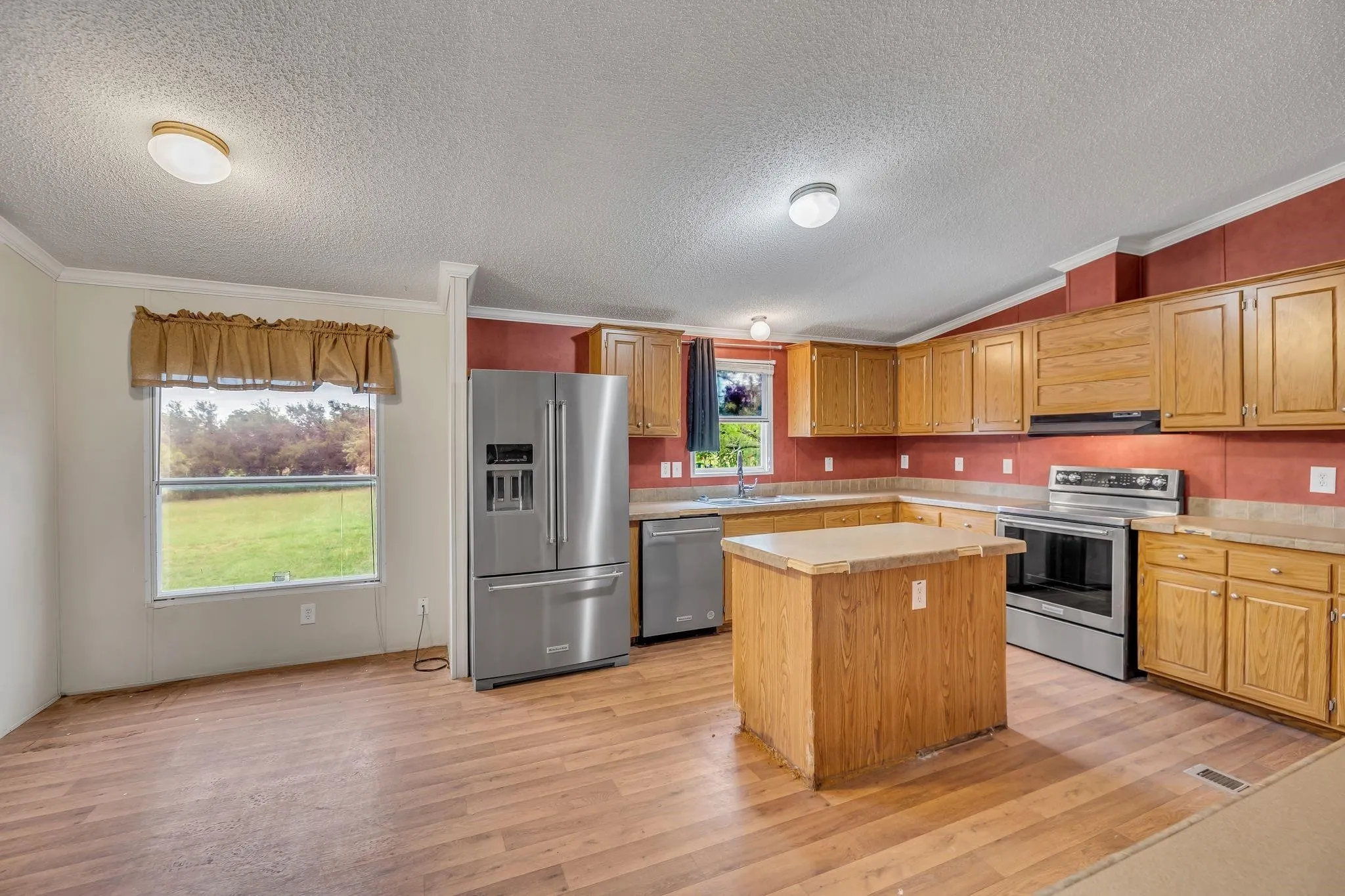 Manufactured Home For Sale in Parker County , 1350 Stephens Road, Millsap, Texas 76066, 3 Bedrooms, 2 Bathrooms, Garage spaces, 1,800 Sqft, built in 2006, Price $239,000, mls#21335933, Real Estate Agent in Millsap, Homes For Sale in Parker county, Homes For Sale in Millsap, Realtor in Millsap Texas, Real Estate Brokerage Independent Realty Texas, Luminita Cordes Realtor