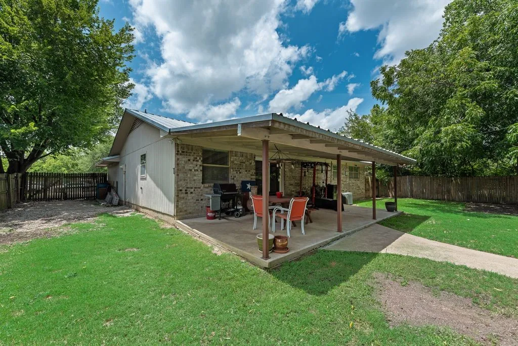 Fantastic covered patio to enjoy