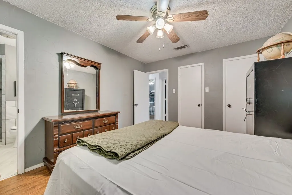 Single Family Residence For Sale in Johnson County , 802 N Spears Street, Alvarado, Texas 76009, 3 Bedroom, 2 Bathroom, 2 Garage spaces, 1,293 Sqft, built in 1989, mls#21331684, Real Estate Agent in Alvarado, Homes For Sale in Johnson county, Homes For Sale in Alvarado, Realtor in Alvarado Texas, Real Estate Brokerage Independent Realty Texas, Luminita Cordes Realtor