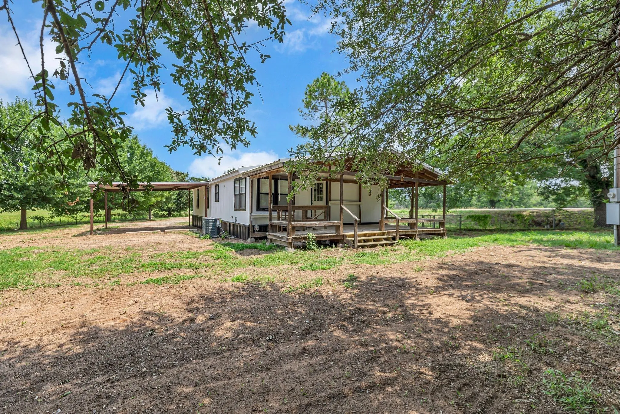 Manufactured Home For Sale in Parker County , 7110 FM 1189, Weatherford, Texas 76439, 3 Bedroom, 2 Bathroom, Garage spaces, 1,217 Sqft, built in 1993, mls#21335941, Real Estate Agent in Weatherford, Homes For Sale in Parker county, Homes For Sale in Weatherford, Realtor in Weatherford Texas, Real Estate Brokerage Independent Realty Texas, Luminita Cordes Realtor