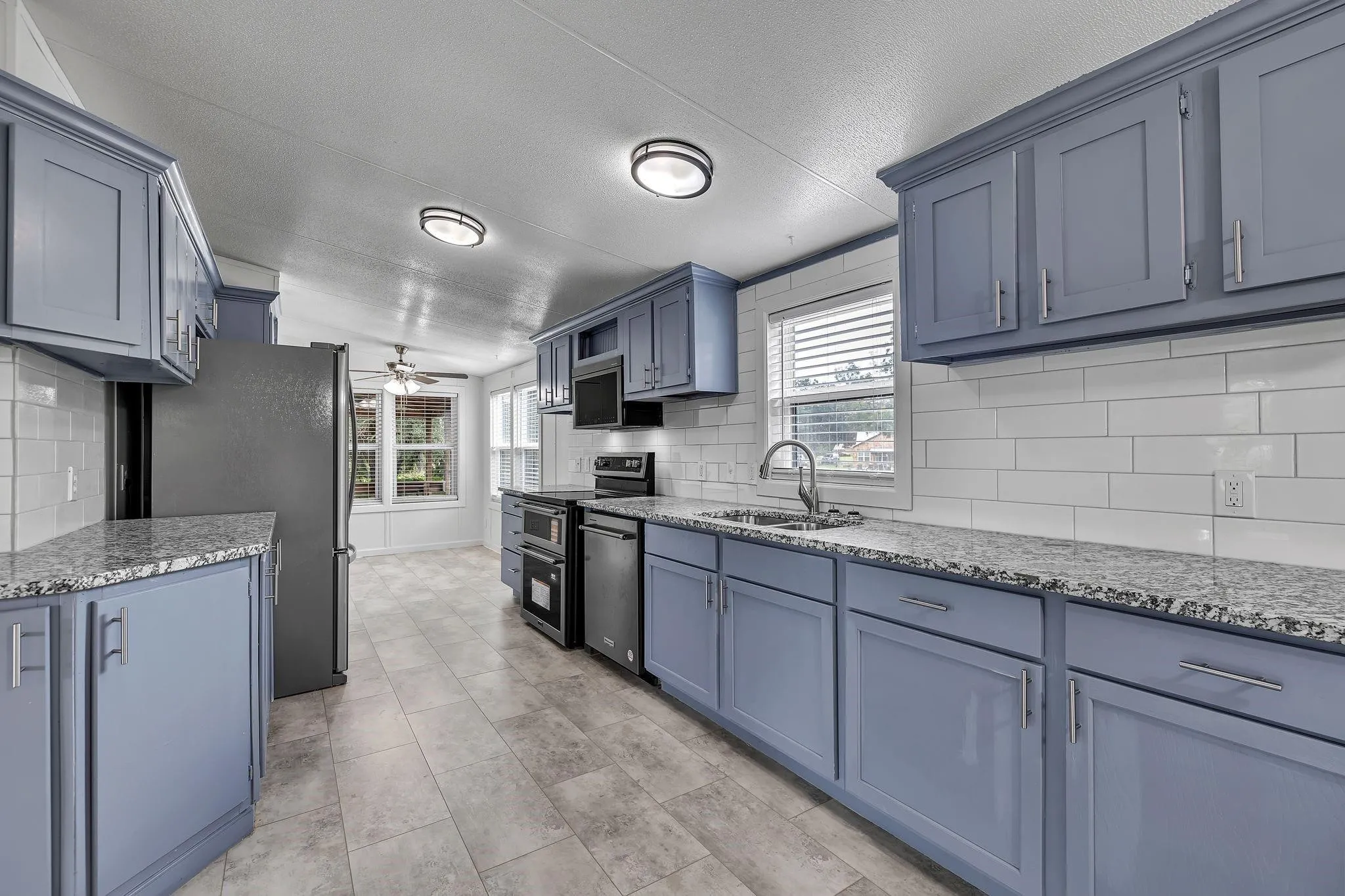 Manufactured Home For Sale in Parker County , 7110 FM 1189, Weatherford, Texas 76439, 3 Bedroom, 2 Bathroom, Garage spaces, 1,217 Sqft, built in 1993, mls#21335941, Real Estate Agent in Weatherford, Homes For Sale in Parker county, Homes For Sale in Weatherford, Realtor in Weatherford Texas, Real Estate Brokerage Independent Realty Texas, Luminita Cordes Realtor