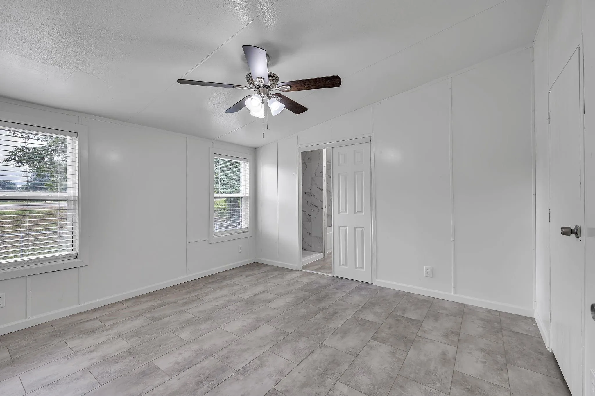 Manufactured Home For Sale in Parker County , 7110 FM 1189, Weatherford, Texas 76439, 3 Bedroom, 2 Bathroom, Garage spaces, 1,217 Sqft, built in 1993, mls#21335941, Real Estate Agent in Weatherford, Homes For Sale in Parker county, Homes For Sale in Weatherford, Realtor in Weatherford Texas, Real Estate Brokerage Independent Realty Texas, Luminita Cordes Realtor