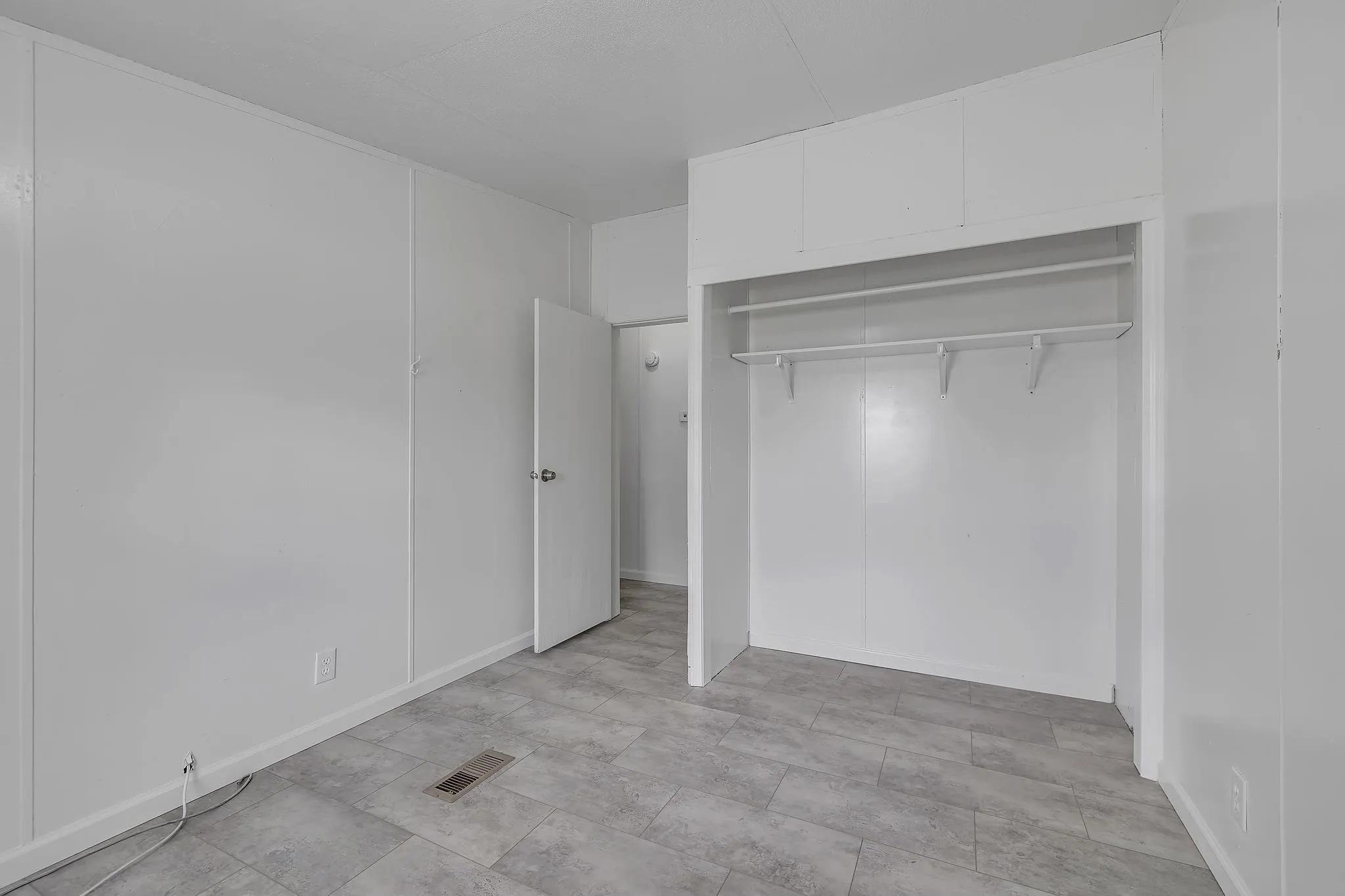 Manufactured Home For Sale in Parker County , 7110 FM 1189, Weatherford, Texas 76439, 3 Bedroom, 2 Bathroom, Garage spaces, 1,217 Sqft, built in 1993, mls#21335941, Real Estate Agent in Weatherford, Homes For Sale in Parker county, Homes For Sale in Weatherford, Realtor in Weatherford Texas, Real Estate Brokerage Independent Realty Texas, Luminita Cordes Realtor
