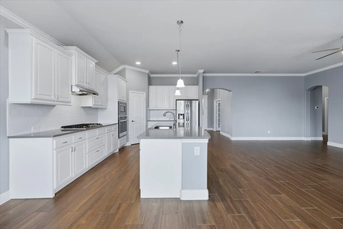 Single Family Residence For Sale in Tarrant County , 6028 Trail Driver Court, Fort Worth, Texas 76123, 3 Bedroom, 2 Bathroom, 2 Garage spaces, 2,306 Sqft, built in 2019, mls#21334769, Real Estate Agent in Fort Worth, Homes For Sale in Tarrant county, Homes For Sale in Fort Worth, Realtor in Fort Worth Texas, Real Estate Brokerage Independent Realty Texas, Luminita Cordes Realtor