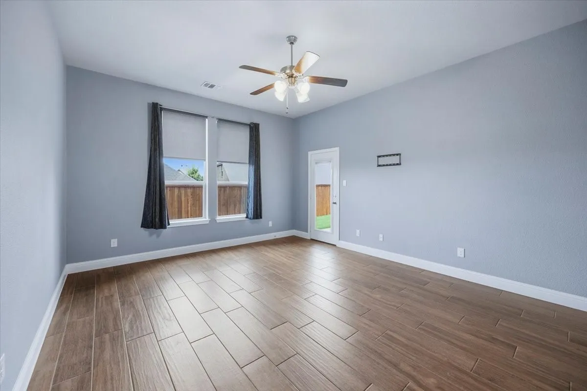 Single Family Residence For Sale in Tarrant County , 6028 Trail Driver Court, Fort Worth, Texas 76123, 3 Bedroom, 2 Bathroom, 2 Garage spaces, 2,306 Sqft, built in 2019, mls#21334769, Real Estate Agent in Fort Worth, Homes For Sale in Tarrant county, Homes For Sale in Fort Worth, Realtor in Fort Worth Texas, Real Estate Brokerage Independent Realty Texas, Luminita Cordes Realtor