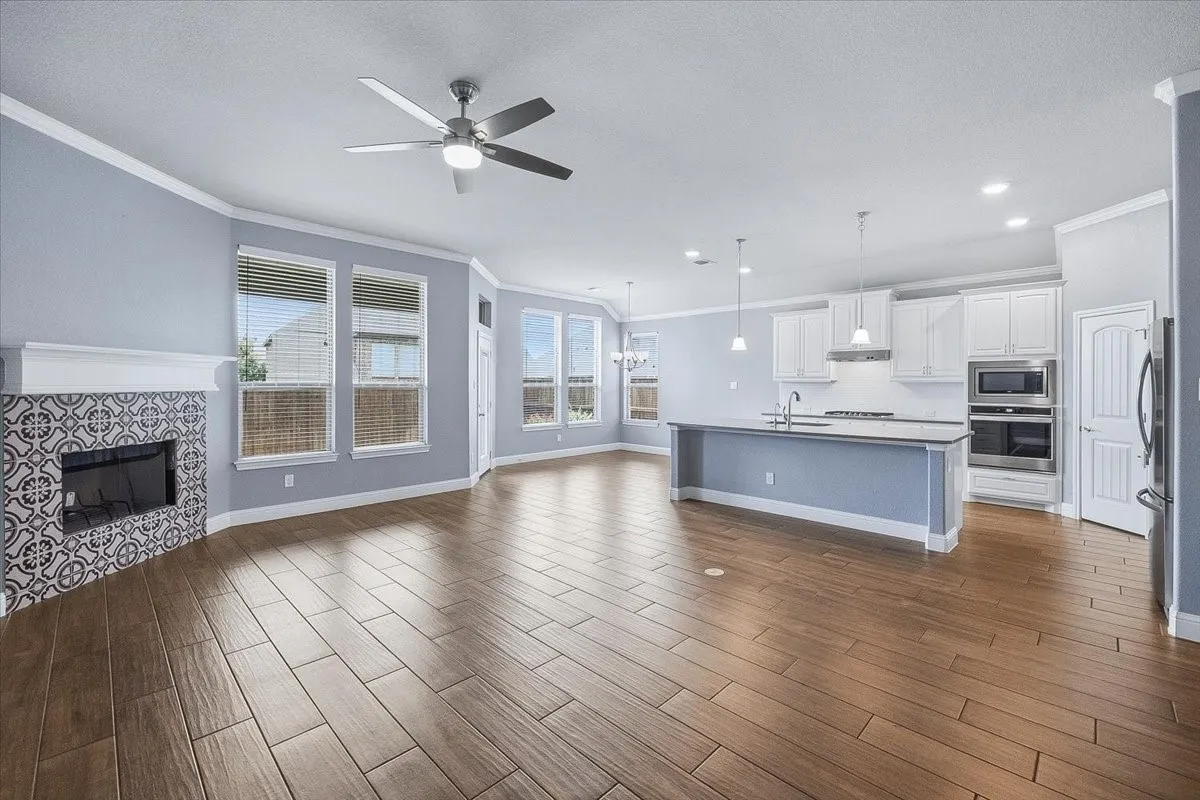 Single Family Residence For Sale in Tarrant County , 6028 Trail Driver Court, Fort Worth, Texas 76123, 3 Bedroom, 2 Bathroom, 2 Garage spaces, 2,306 Sqft, built in 2019, mls#21334769, Real Estate Agent in Fort Worth, Homes For Sale in Tarrant county, Homes For Sale in Fort Worth, Realtor in Fort Worth Texas, Real Estate Brokerage Independent Realty Texas, Luminita Cordes Realtor