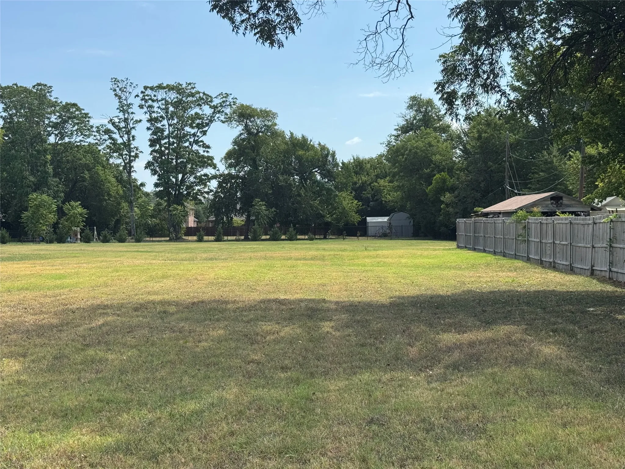 Unimproved Land For Sale in Tarrant County , 105 Smallwood Drive, Westworth Village, Texas 76114, 0, 0, Garage spaces, 0 Sqft, built in 0, mls#21331735, Real Estate Agent in Westworth Village, Homes For Sale in Tarrant county, Homes For Sale in Westworth Village, Realtor in Westworth Village Texas, Real Estate Brokerage Independent Realty Texas, Luminita Cordes Realtor